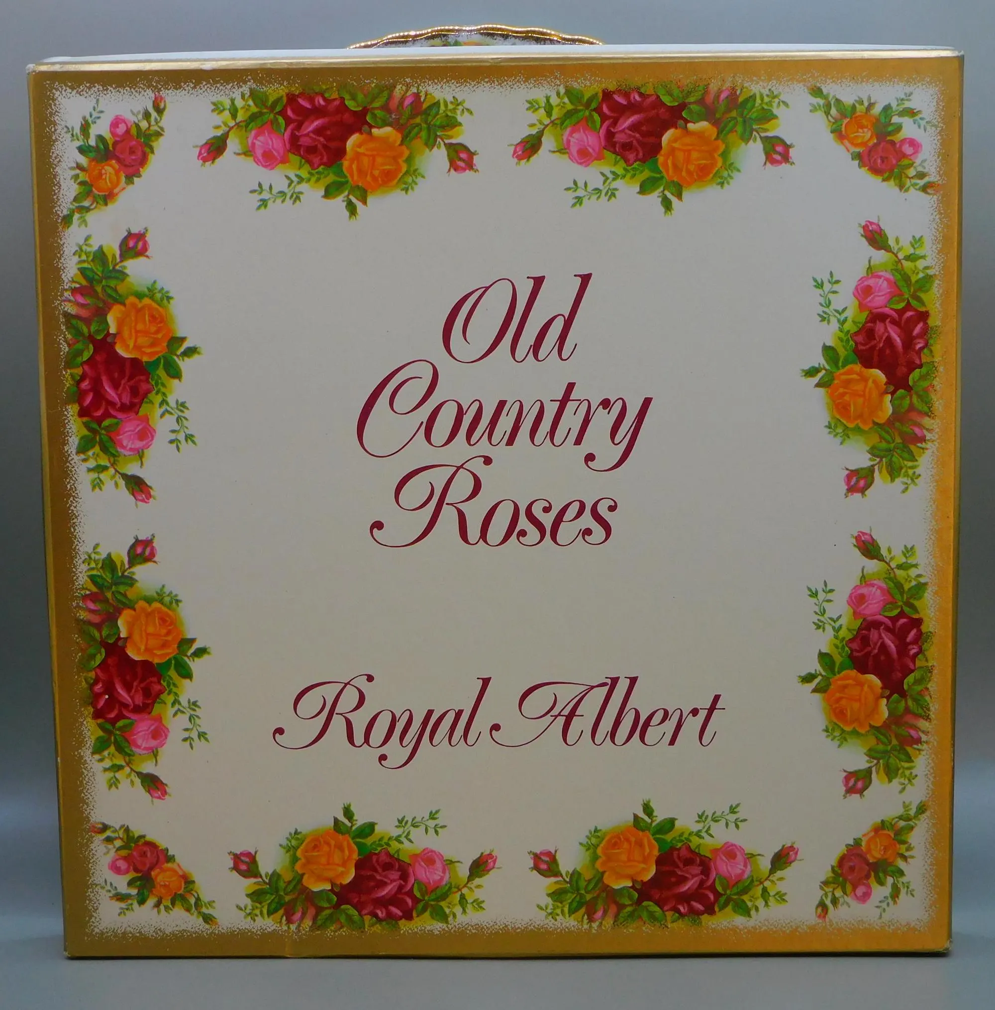 Vintage Royal Albert Old Country Roses 1980 Calendar Plate with Stand - image 4