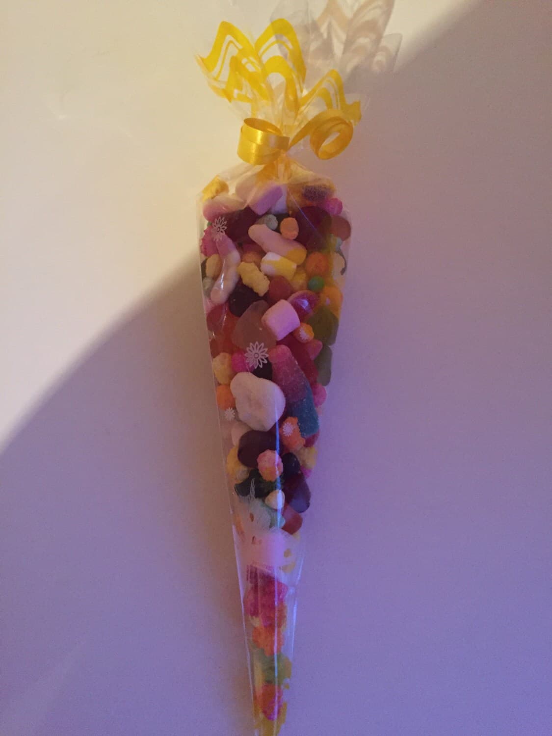 Medium Mixed Sweet Cones - image 3