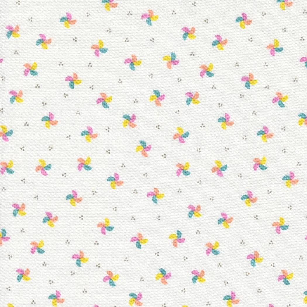 Moda Laguna Sunrise by Sherri & Chelsi - Pinwheel Blender Print on Off White (Item # 37684 11) - yardage - image 3