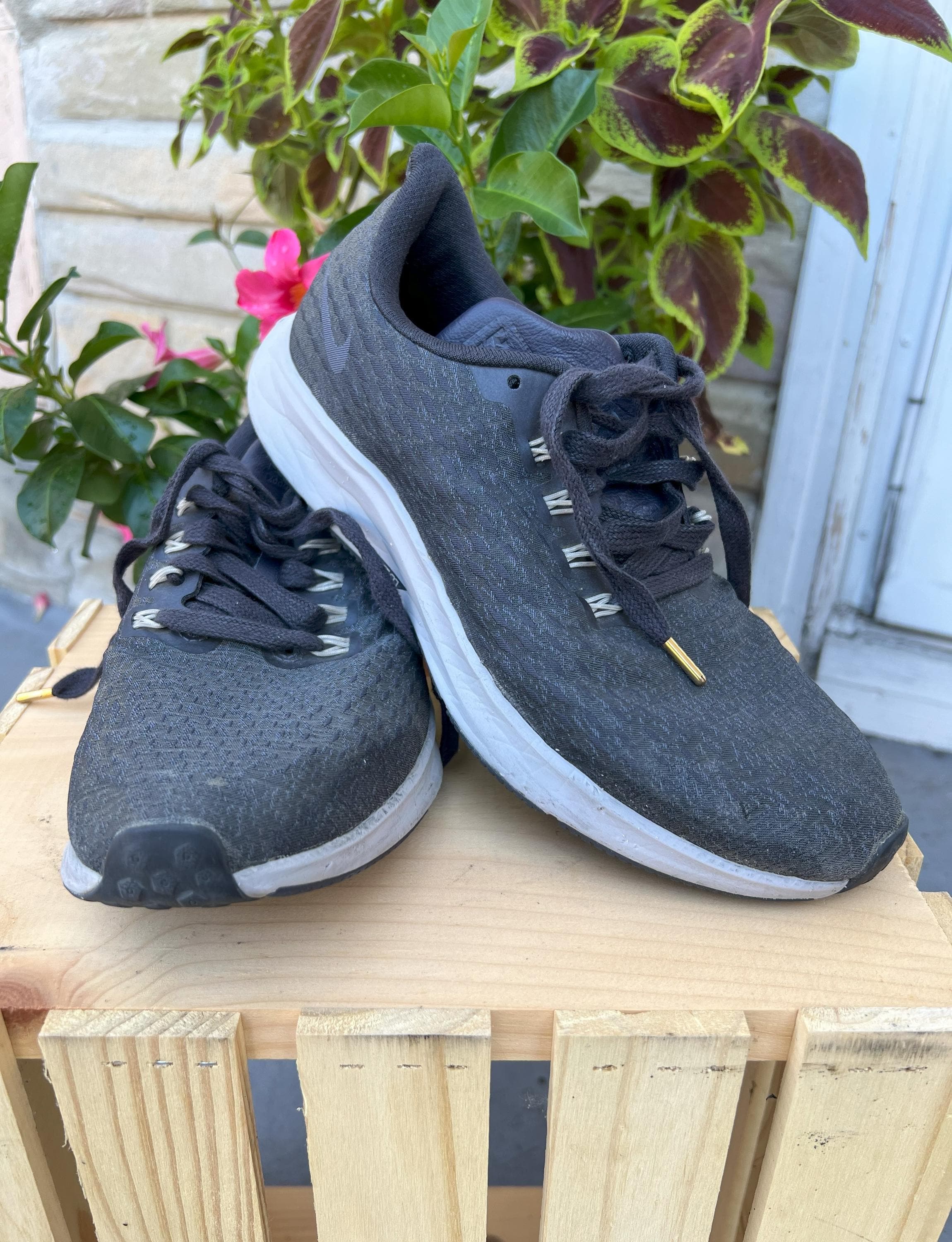 Womens Nike Sneakers, Nike Zoom Pegasus 35 Gray Athletic Running Shoe AH8392-001 Women’s Size 9 - image 3