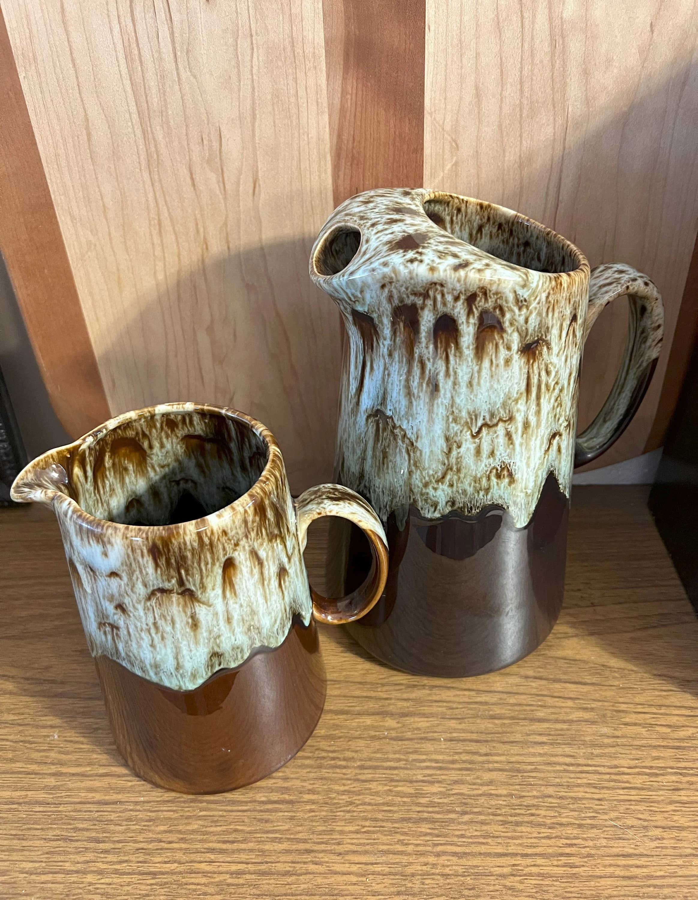 Vintage Canonsburg Brown Drip Pitcher, Ice Lip Ironstone 64 Oz. , Drip Glaze pitcher - image 4