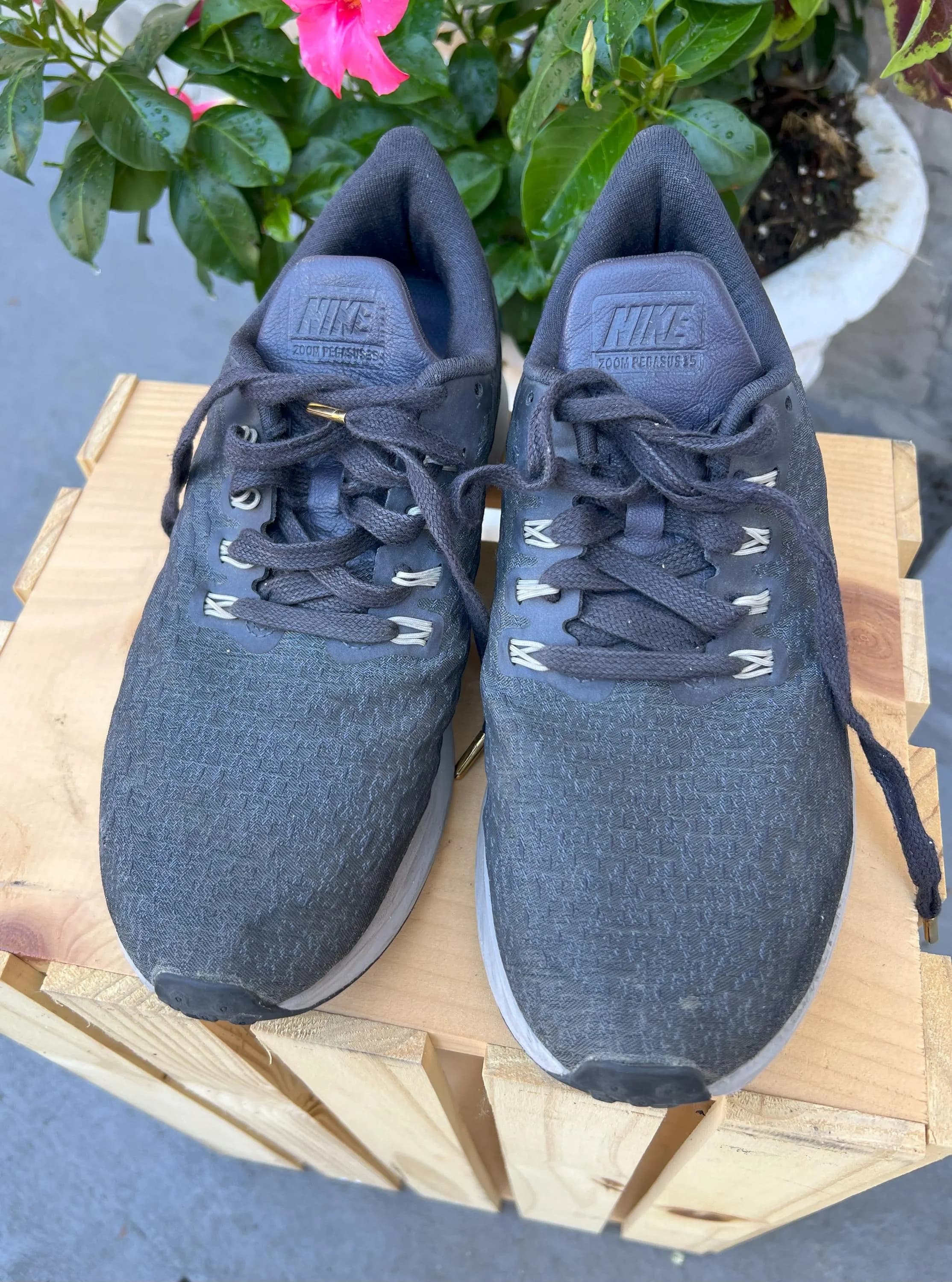 Womens Nike Sneakers, Nike Zoom Pegasus 35 Gray Athletic Running Shoe AH8392-001 Women’s Size 9 - image 4