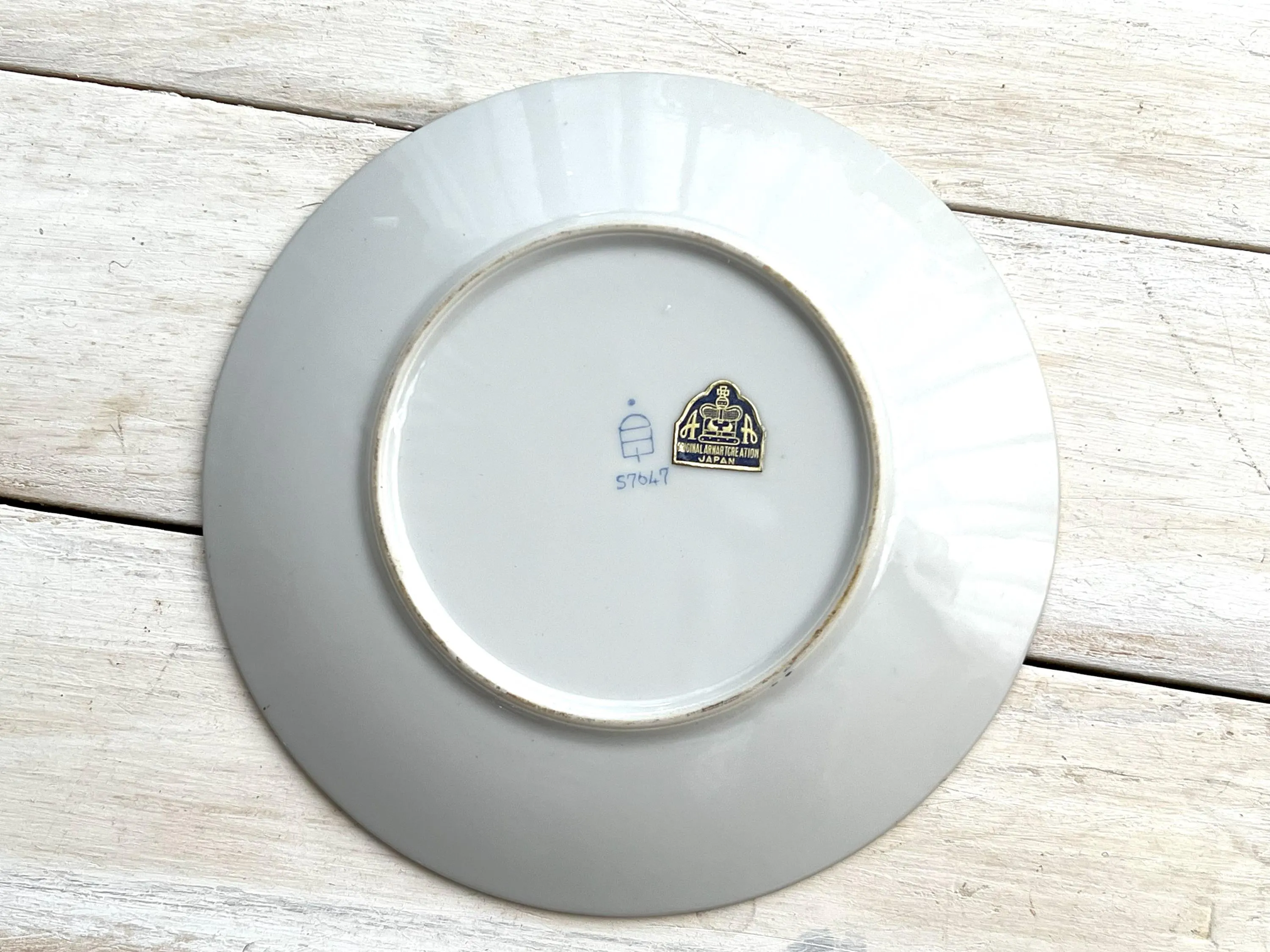 Vintage Arnart Plate, Original Arnart Creation Plate. Japan, Number S7647, Gold Trim with Flower Design, 6 3/4 - image 4