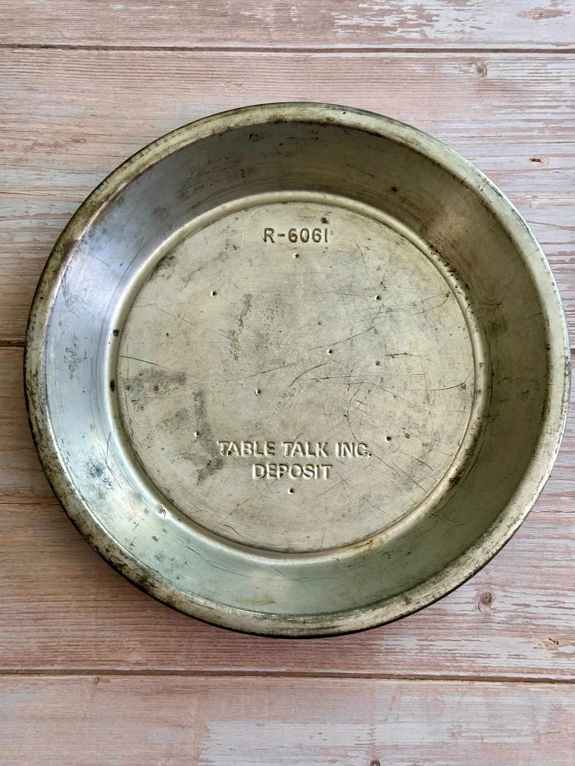 Vintage New England Table Talk Inc, 9 Inch Pie Tin Pan Deposit R-6061 1940s 1950s - image 4