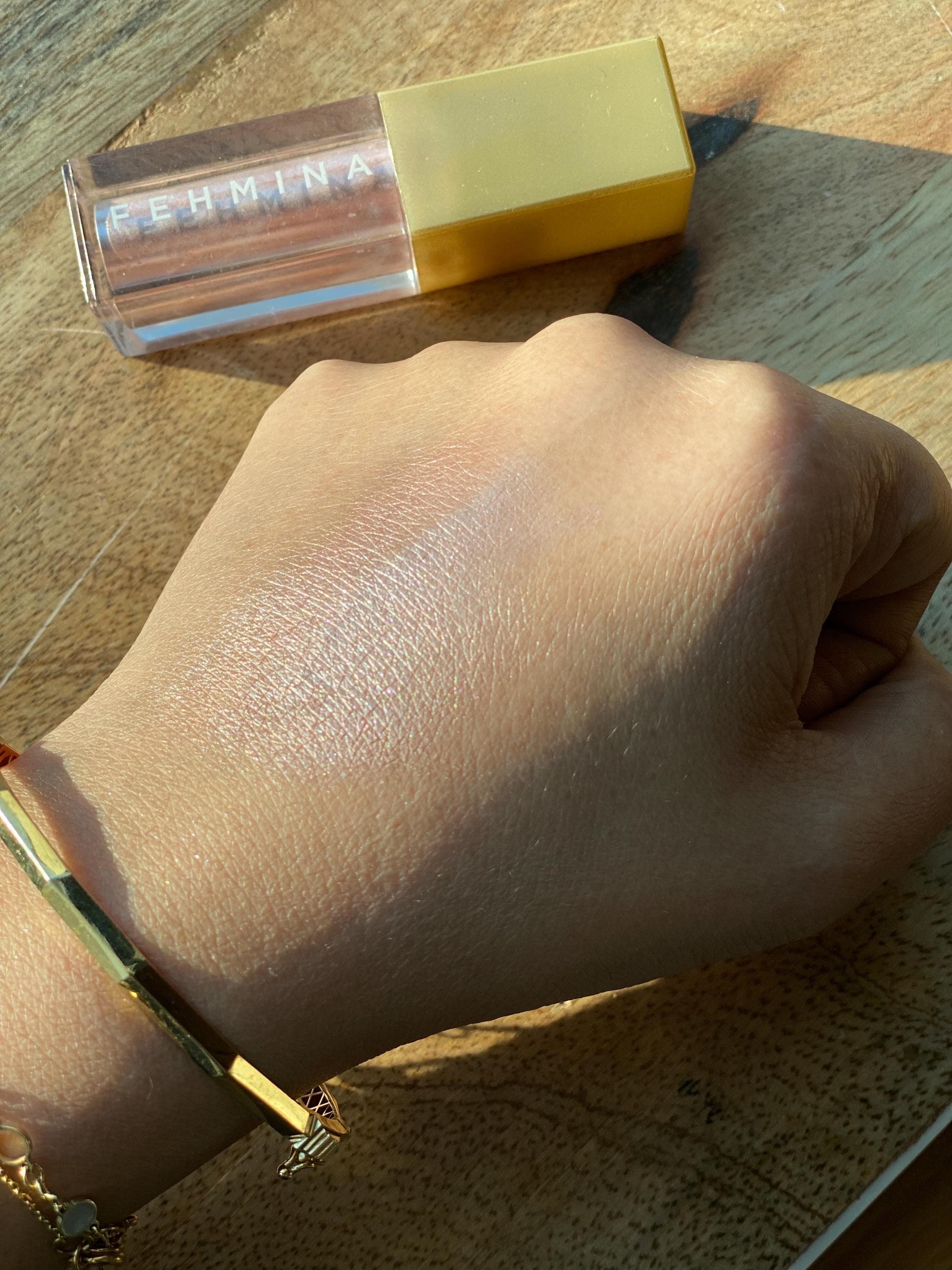 Illuminating Liquid Eyeshadow – Organic, Vegan, Halal, Clean Botanical Formula - image 4