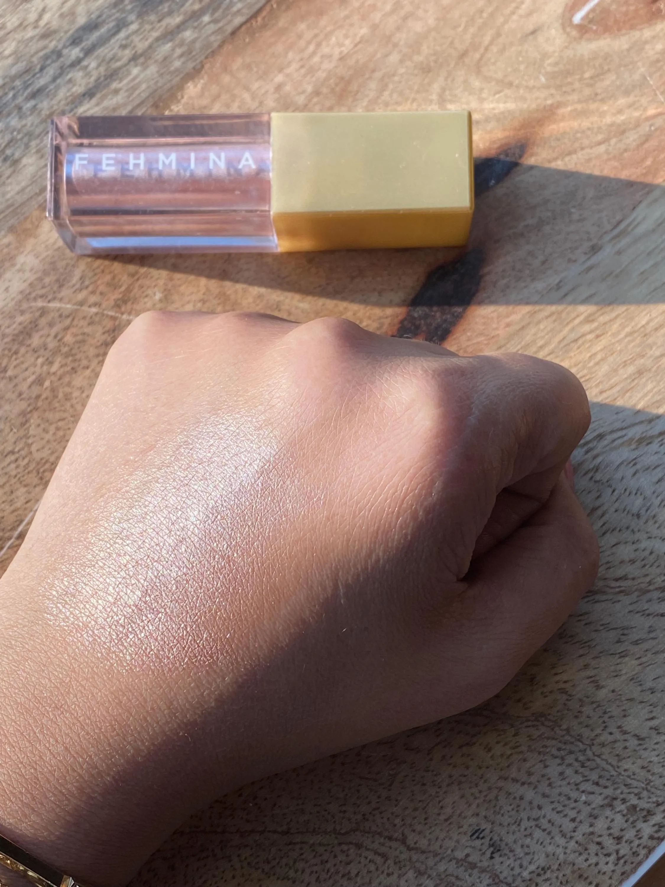 Illuminating Liquid Eyeshadow – Organic, Vegan, Halal, Clean Botanical Formula - image 3