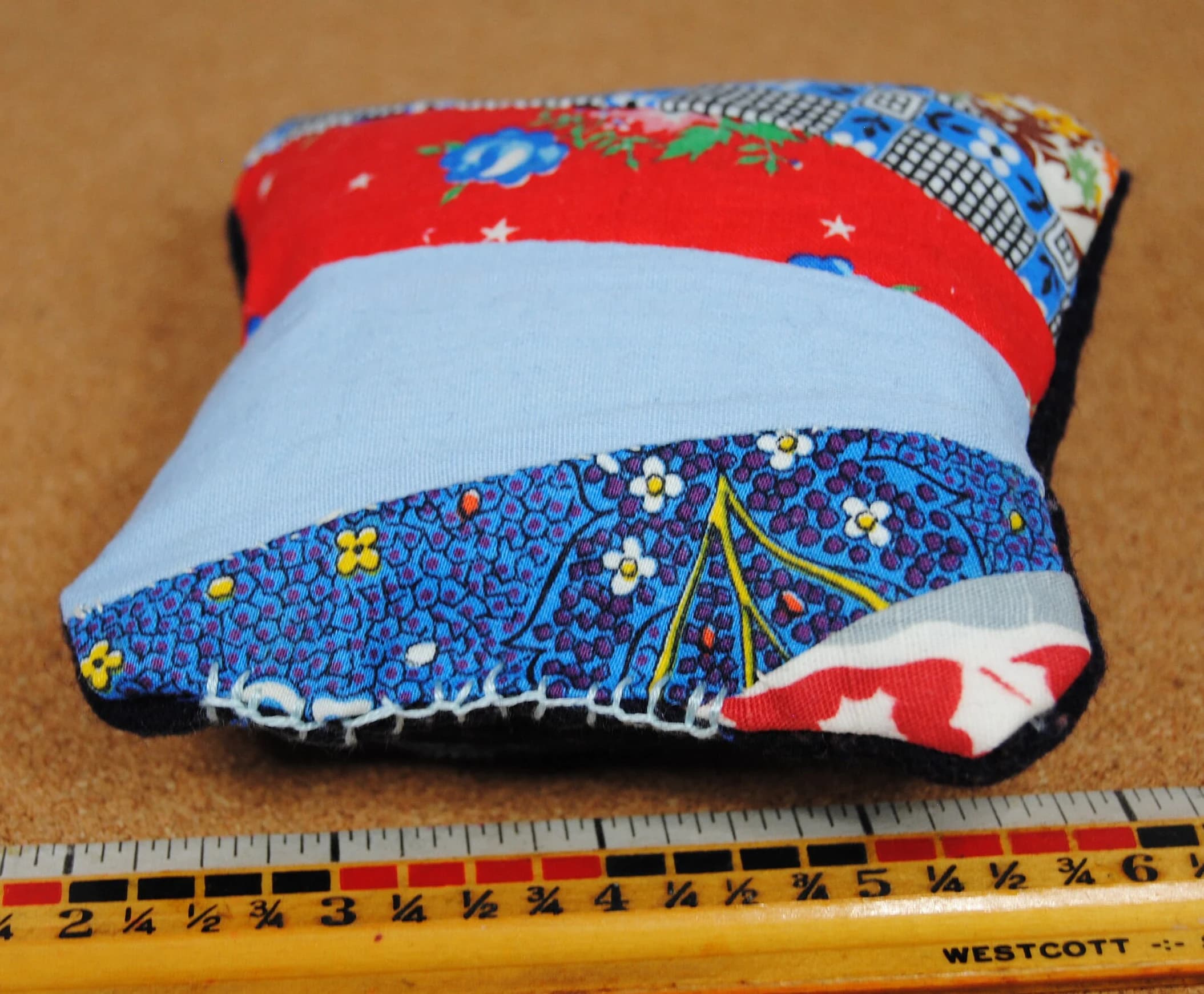 Handmade pincushion - Vintage quilt block and wool - Slow stitching - Gift for quilter - image 5