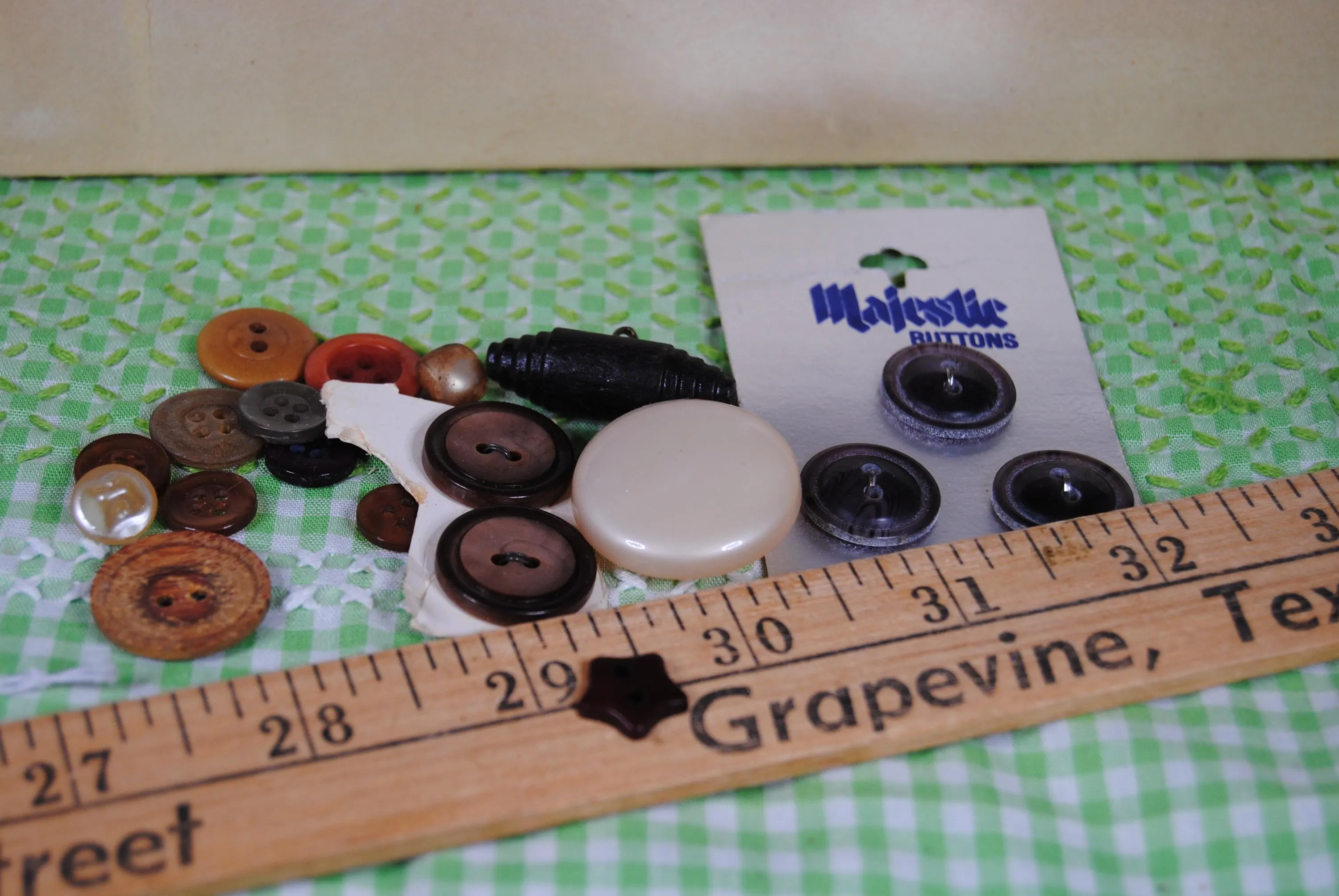 Vintage Wilkens Fabrikate box filled with buttons and trim - Browns and tan - image 5