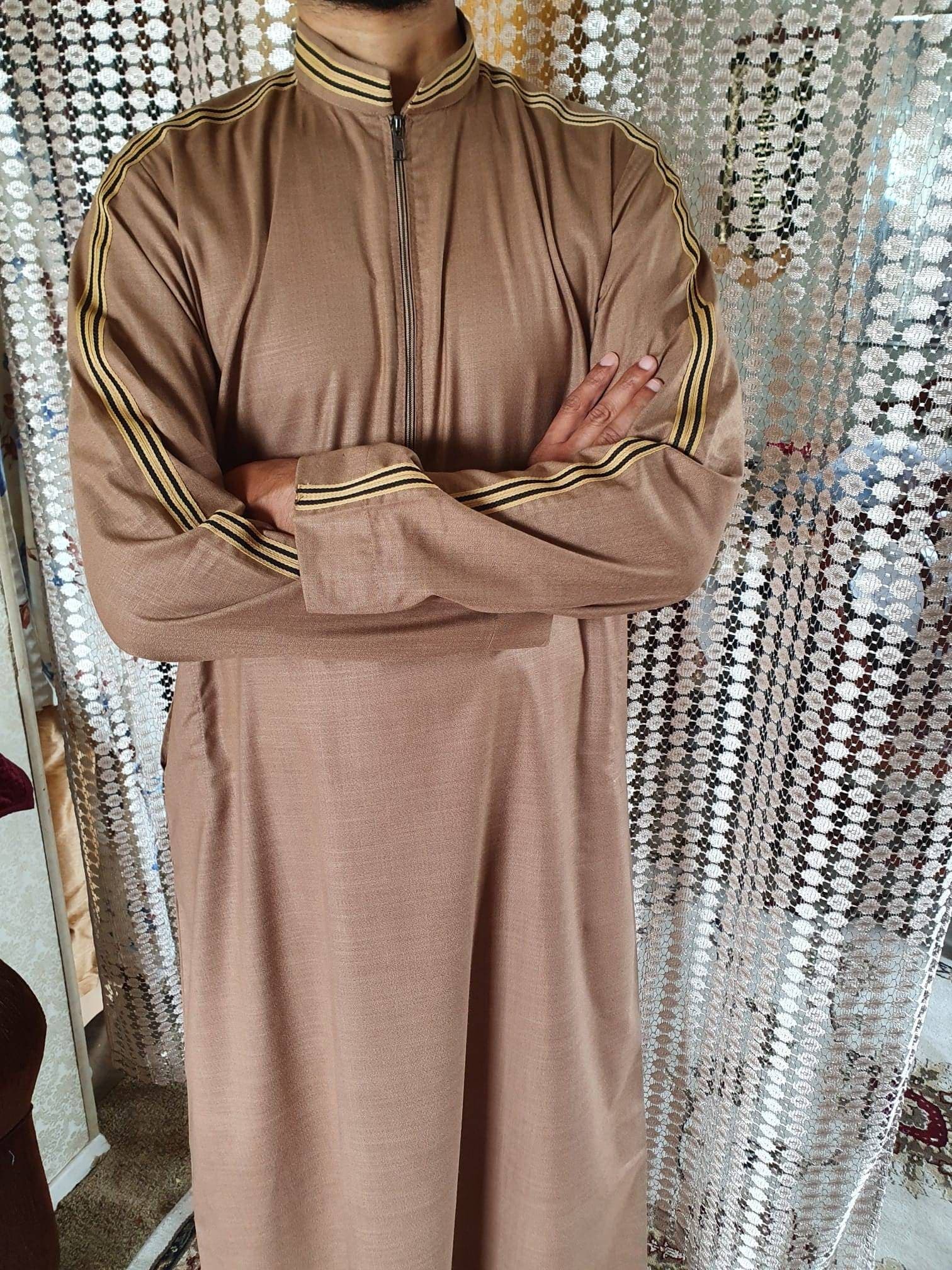 Thobes, Thobe, hooded Designer thobe, Arabic dress, Islamic clothing, hoodie thobes, Middle East, Men Wear, Jubbah, kaftan, Men thobes