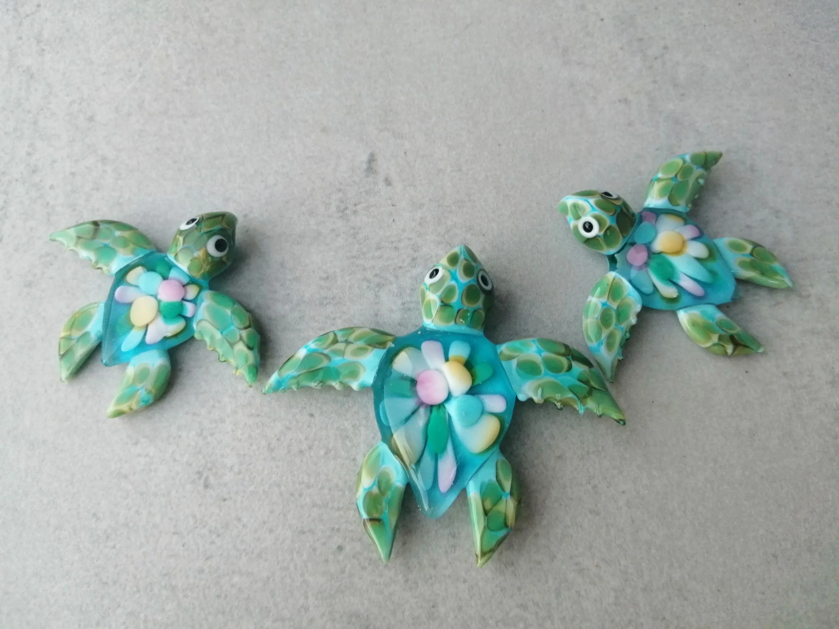 3 pcs sea turtles, glass family sea turtles, glass sea animals, sea turtle ornament, sea turtle figurines, turtle figurine, glass figurines - image 5