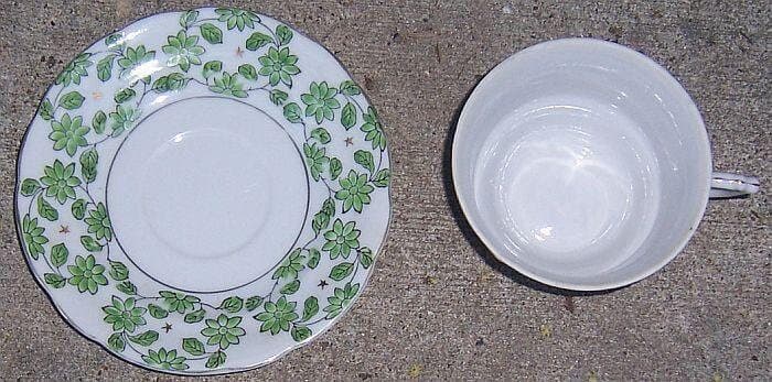 Hadson China Occupied Japan Cup and Saucer Green Leaves, Brown Leaves Gold Stars, Gold Trim Vintage Tableware - image 4