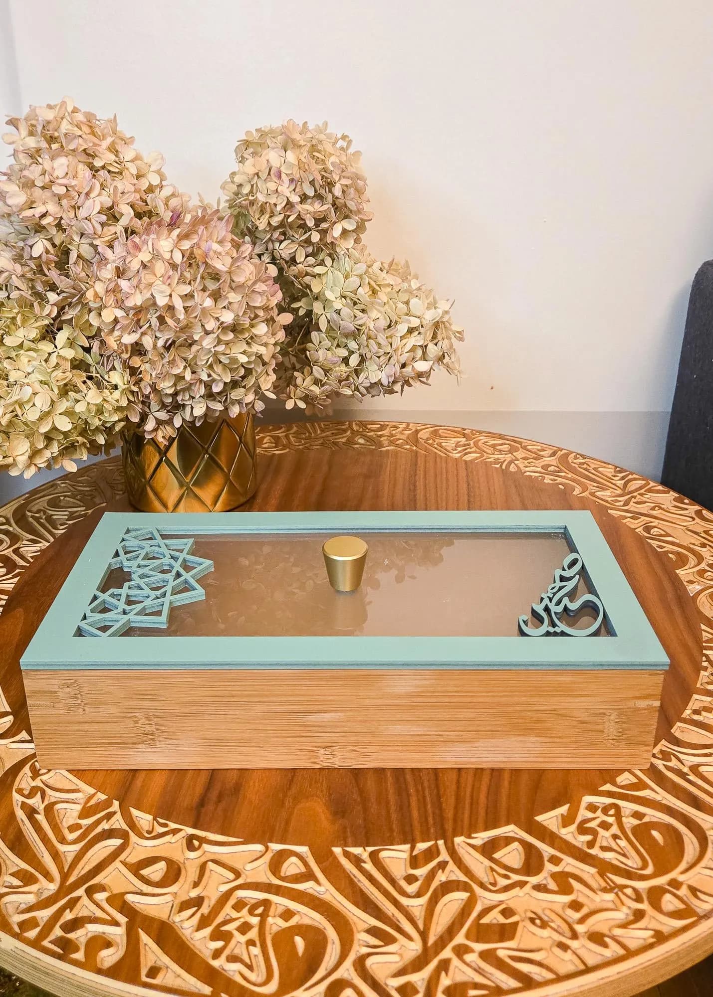 Serving box with frosted lid - Stylish Storage Container - image 5