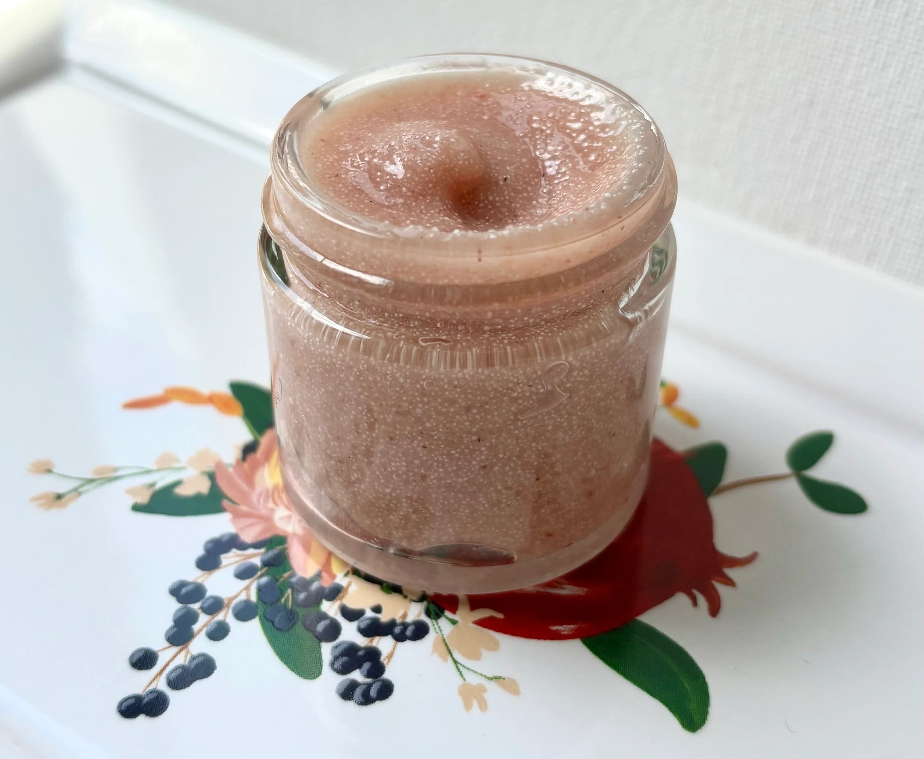 Fruit Smoothie Facial Glow Polish: Natural Foaming Face Scrub - image 3