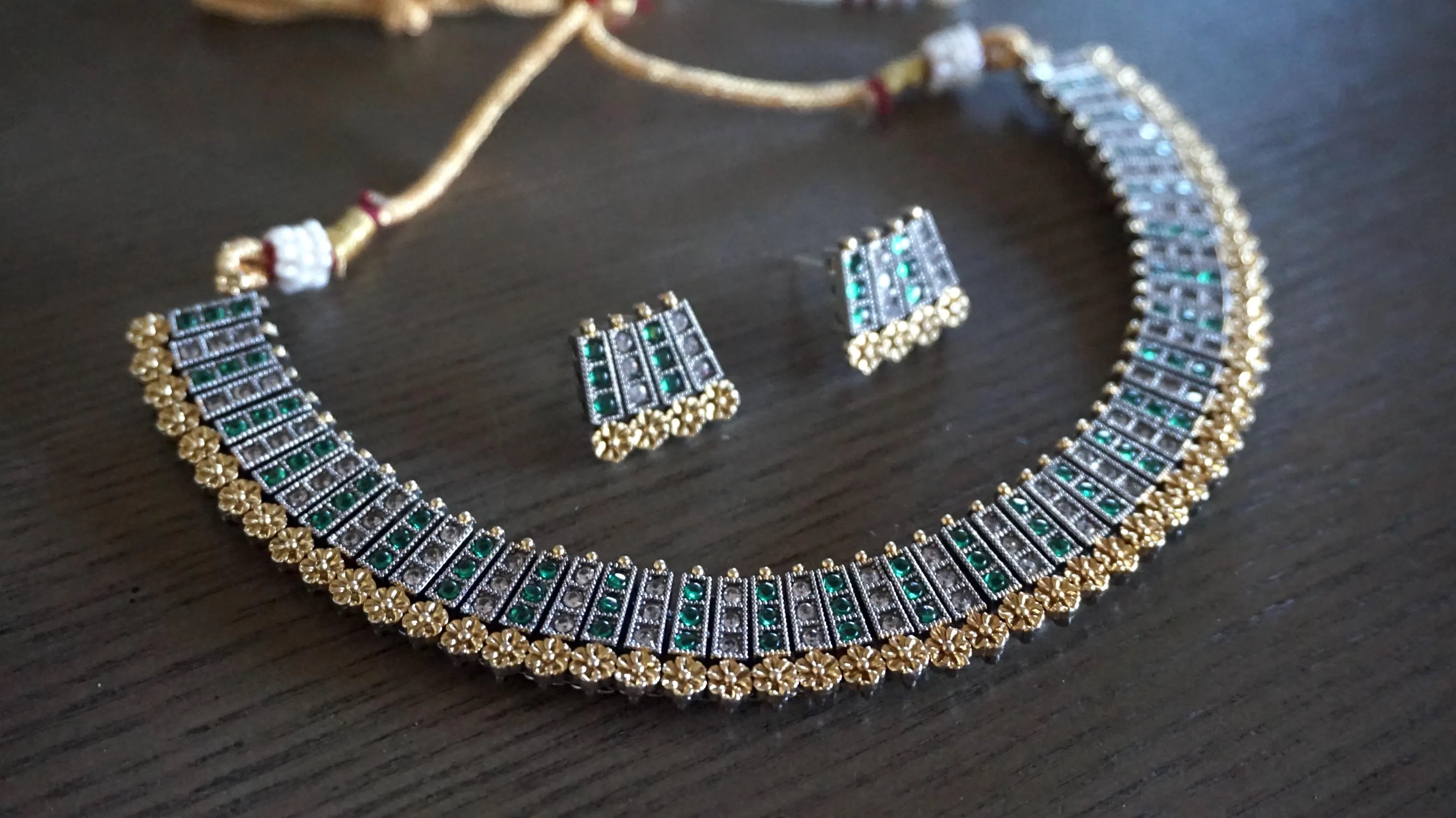Dual tone necklace, Green necklace, Antique necklace, Multicolor necklace, Indian jewelry, Pakistani jewelry, Elegant jewelry - image 4