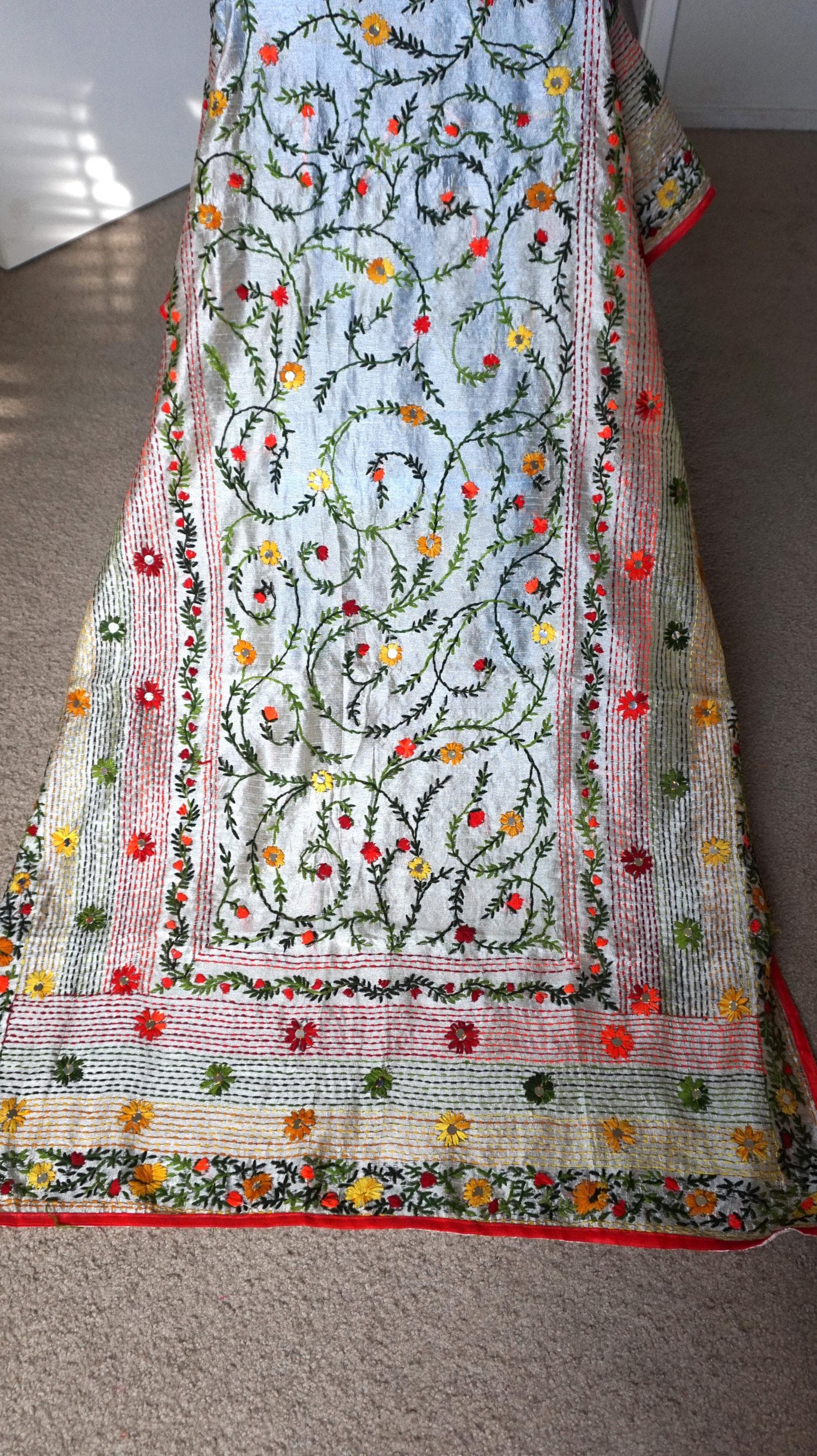 Phulkari dupatta, Chanderi silk dupatta, Fulkari dupatta, Indian dupatta, Multicolor Dupatta, Pakistani dupatta, Hand embroidered dupatta - image 3