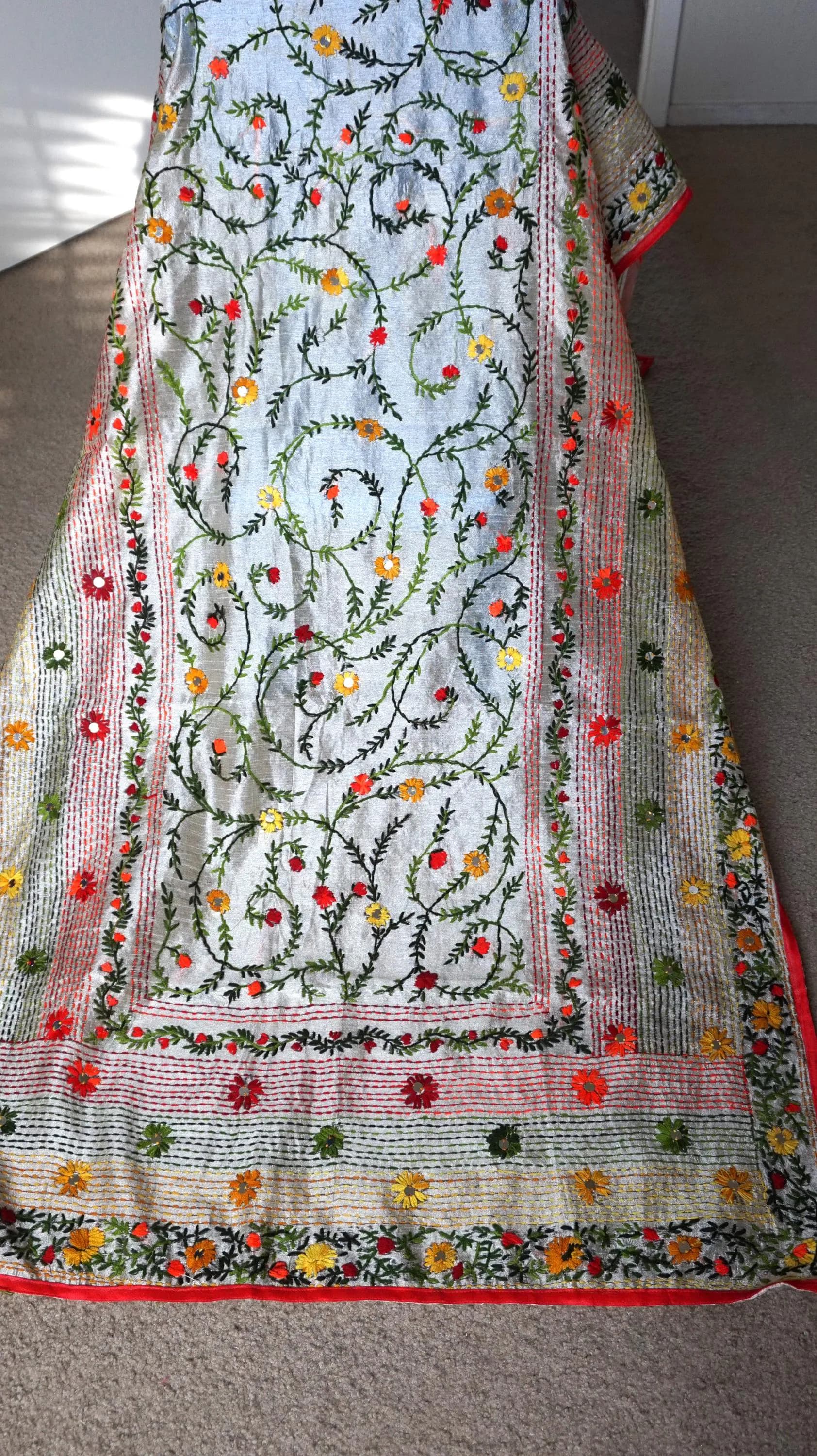 Phulkari dupatta, Chanderi silk dupatta, Fulkari dupatta, Indian dupatta, Multicolor Dupatta, Pakistani dupatta, Hand embroidered dupatta - image 5