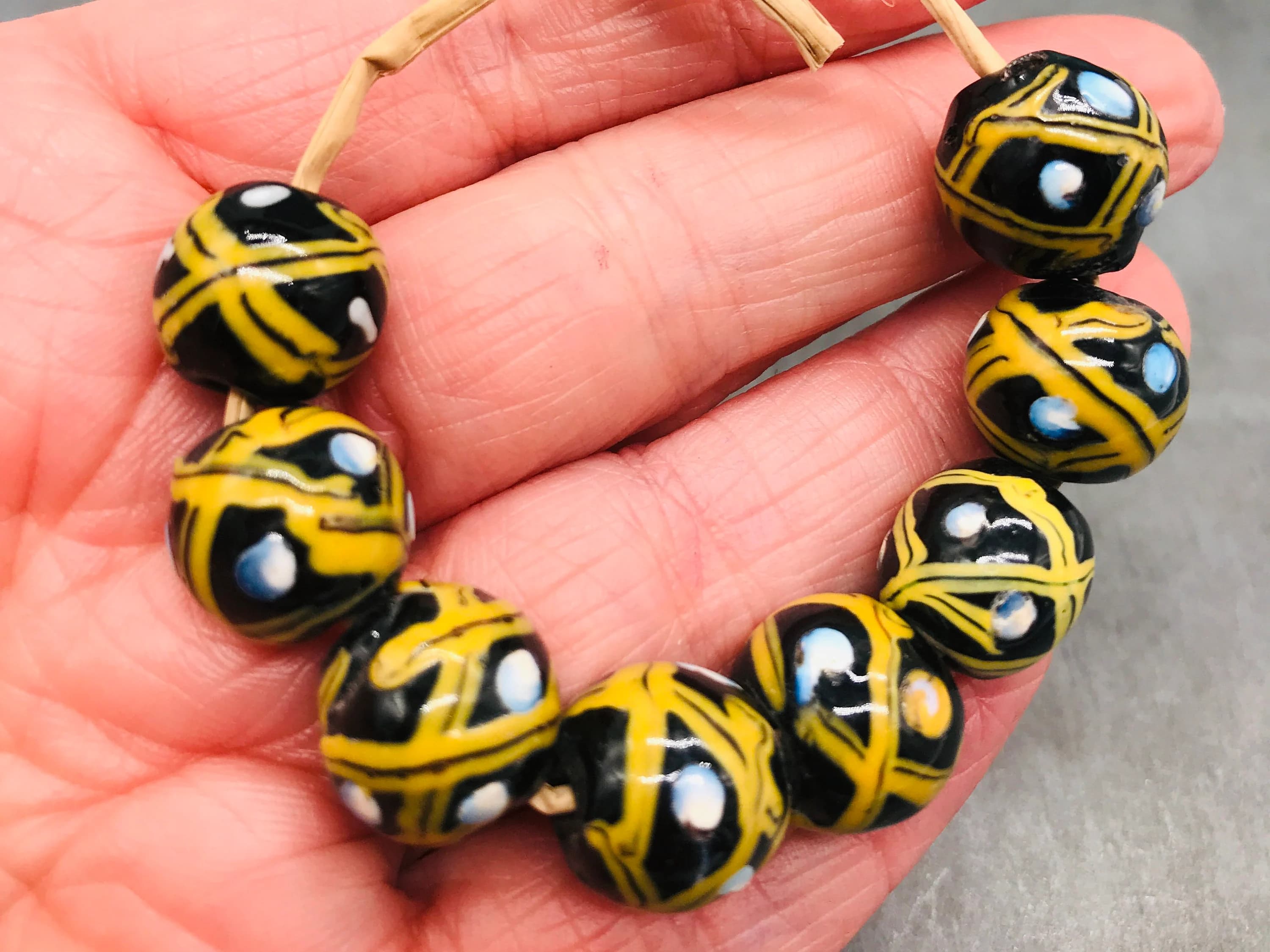 8 old Venetian fancy beads, late 1800s, Venetian trade beads, African trade beads, old Murano beads, black Venetian beads in mint condition - image 5