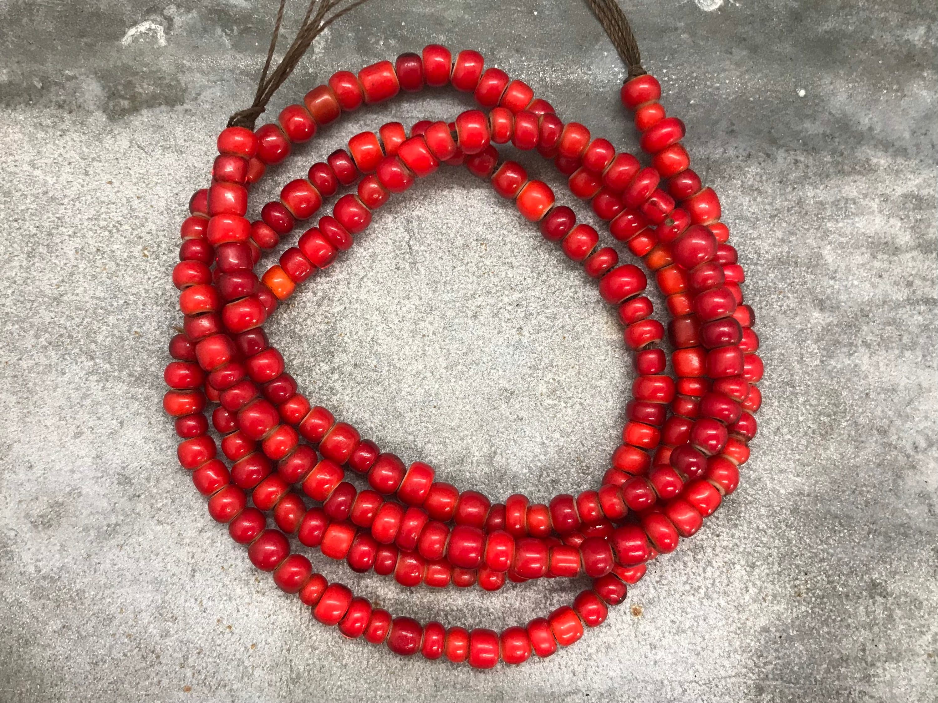 Strand of Venetian whitehearts, 1900's, murano glass beads, cornaline d'Aleppo, old Venetian beads, African trade beads, spacer beads, 55 cm - image 2