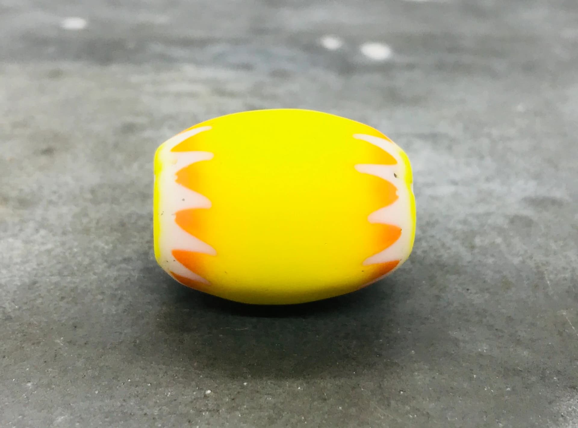 Rare chevron bead from the Costantini Company, 5-layer chevron bead, vintage murano glass bead, venetian chevron bead, yellow chevron - image 4