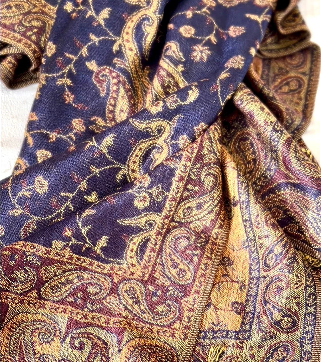 Purple Paisley Pashmina Scarf – Elegant Viscose Blend Shawl Gift For Her Mum - image 3