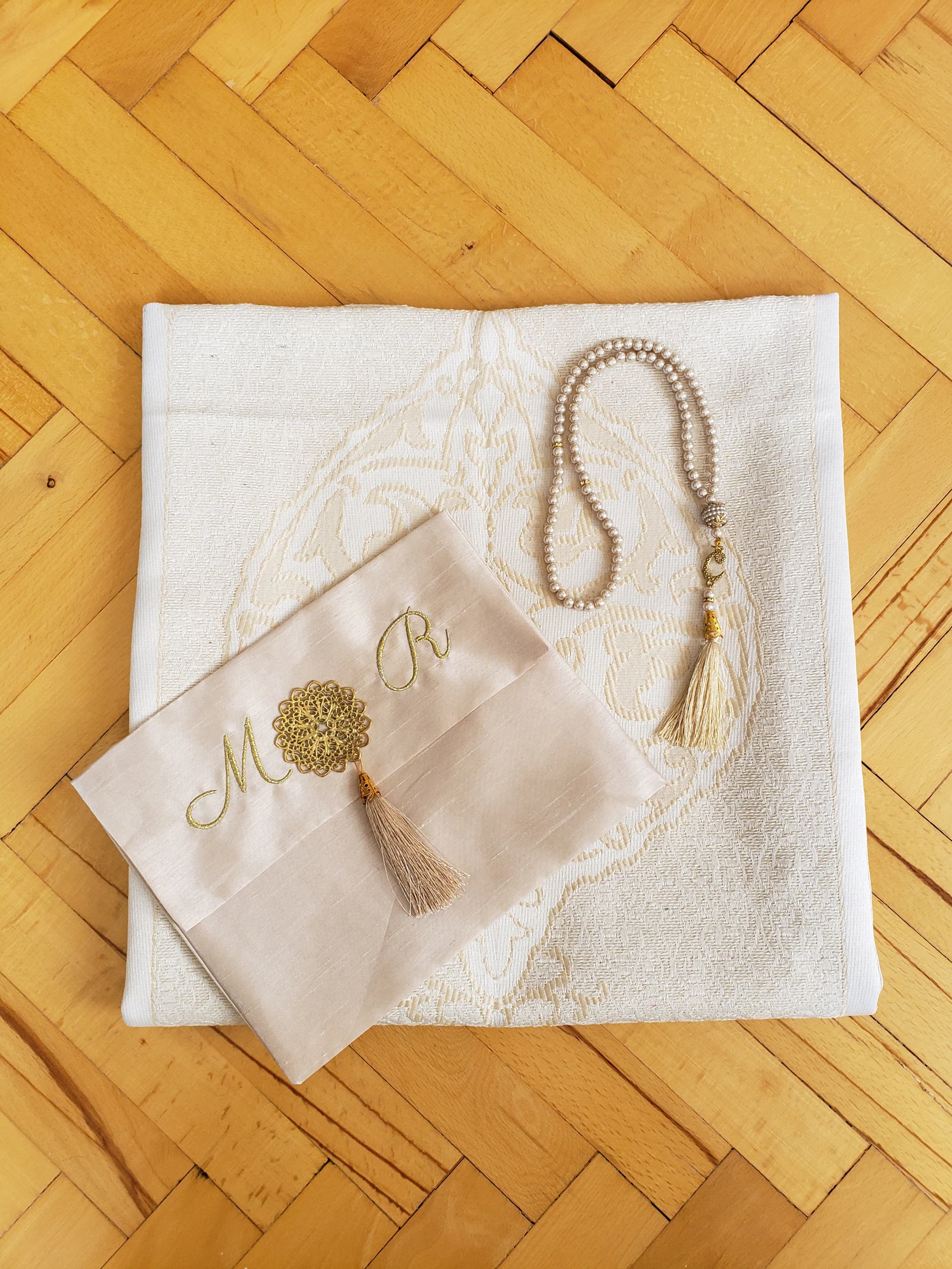 Brown Color Personalized Prayer Mat, Muslim Wedding Gifts, Islamic Gift Set, Islamic Personalized Gifts, Janamaz, Eid Gifts, Gift for Couple - image 2