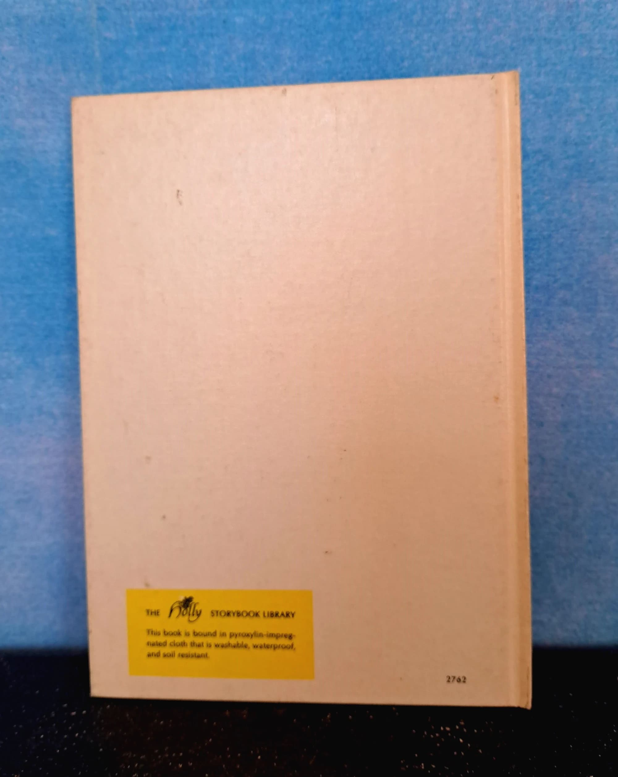 Vintage 1965 Childrens Hardcover Book, Pinnochio, Collodi /Retold by Eve Rouke, Illust by Jose Correas/A Holly Book, First Holly Printing - image 4