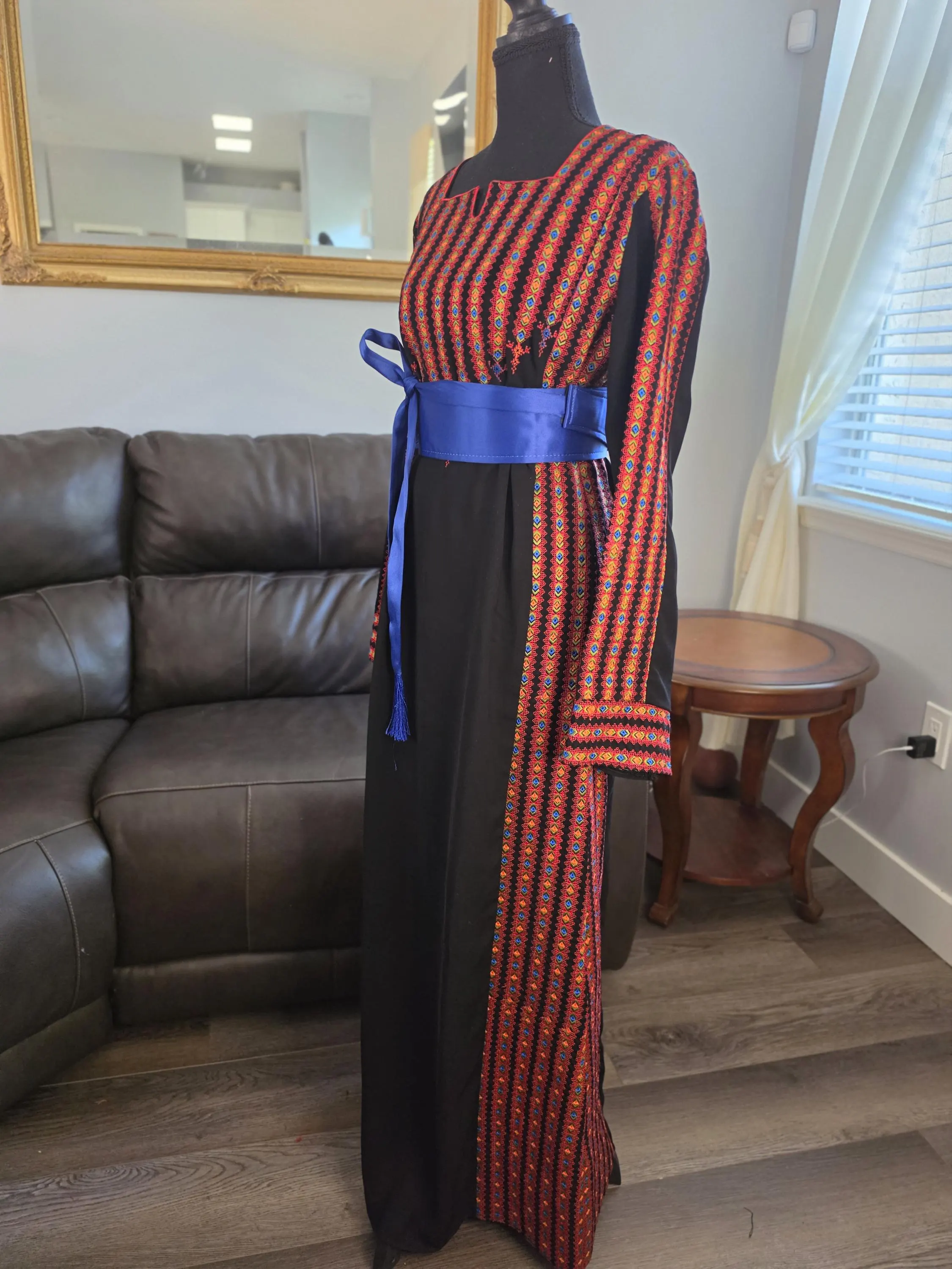 Palestinian Jordanian Black and red Tatreez Thobe with Satin Belt | Traditional Embroidered Thobe Dress - image 2
