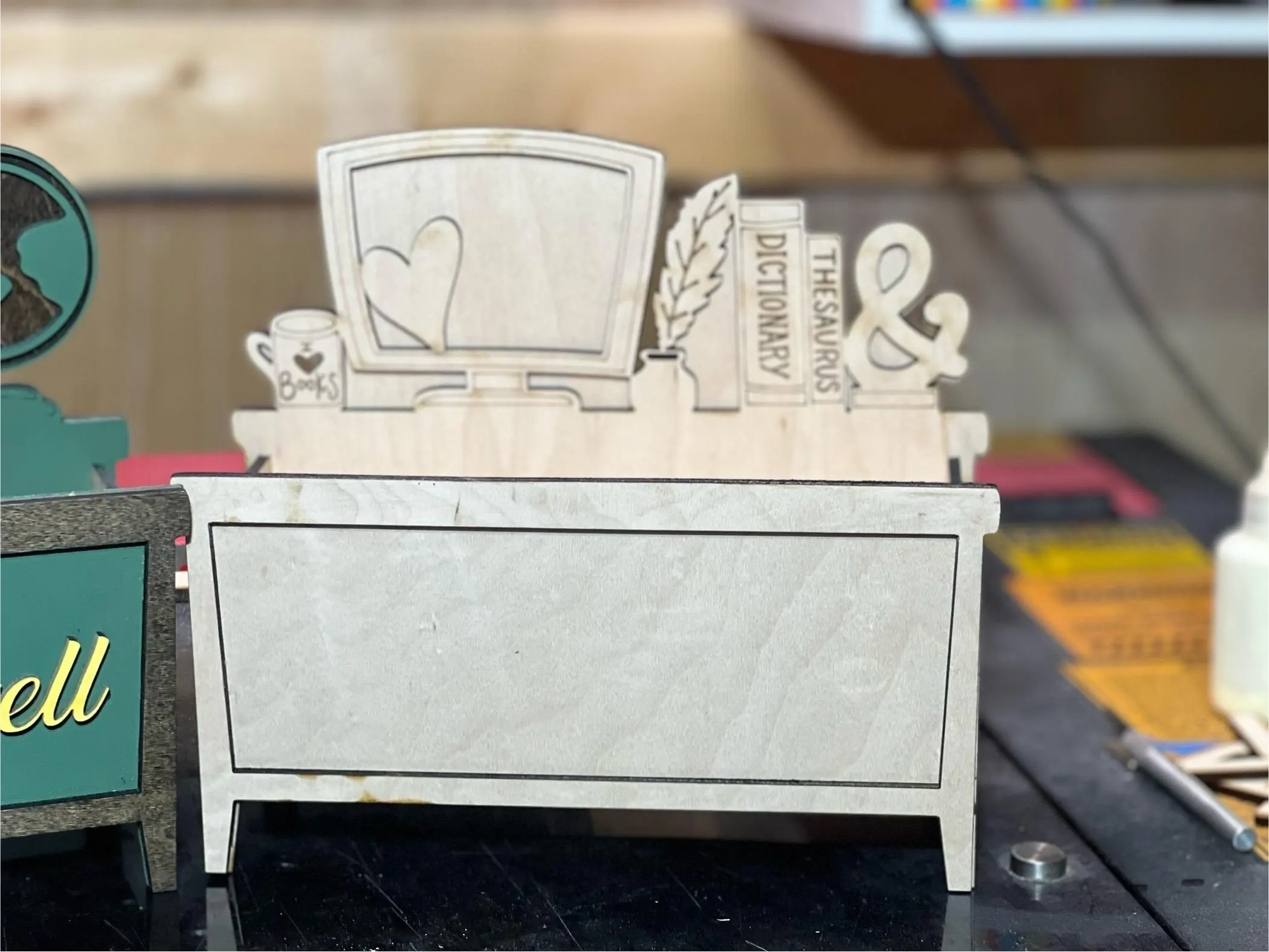 Personalized Teacher Pencil Box – Custom Desk Organizer for Teachers - image 4