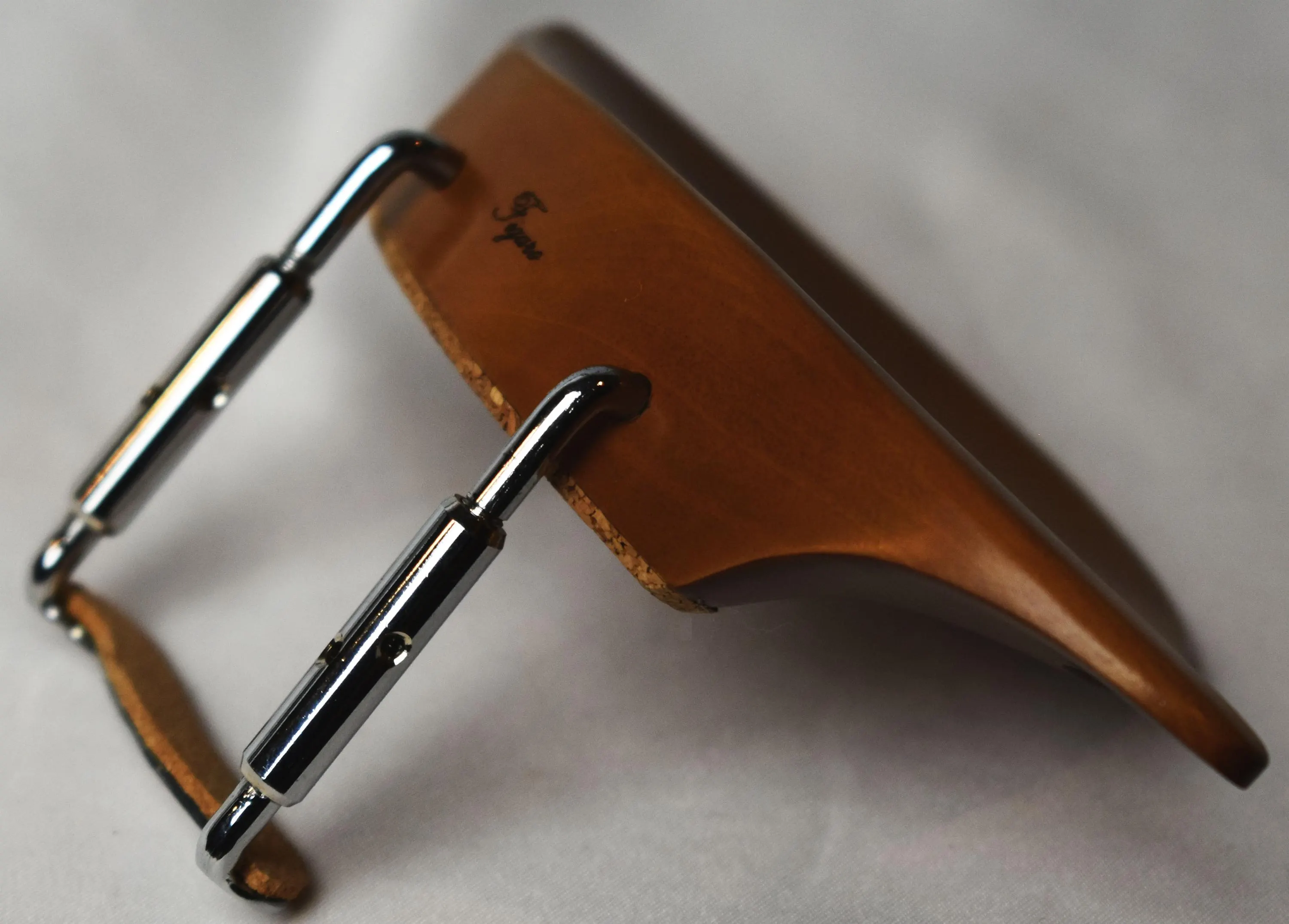 Handmade Morawetz Violin Chinrest in Ceylonese Ebony, Himalayan Boxwood, or Indian Rosewood - image 4