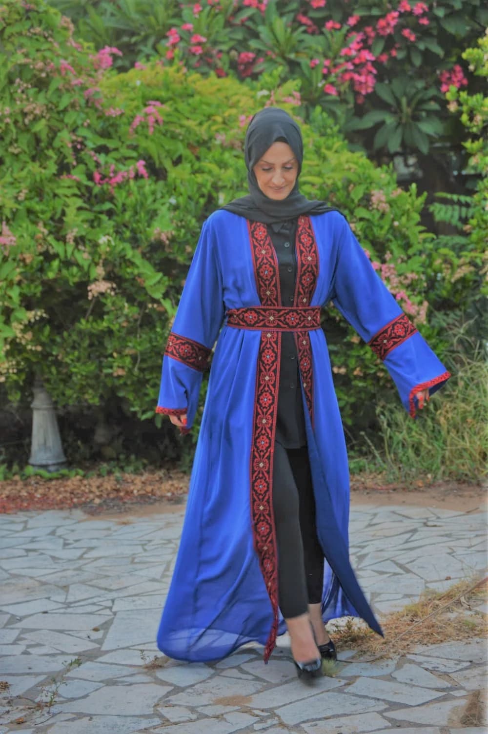Embroidered Palestinian Women's Cape - image 5
