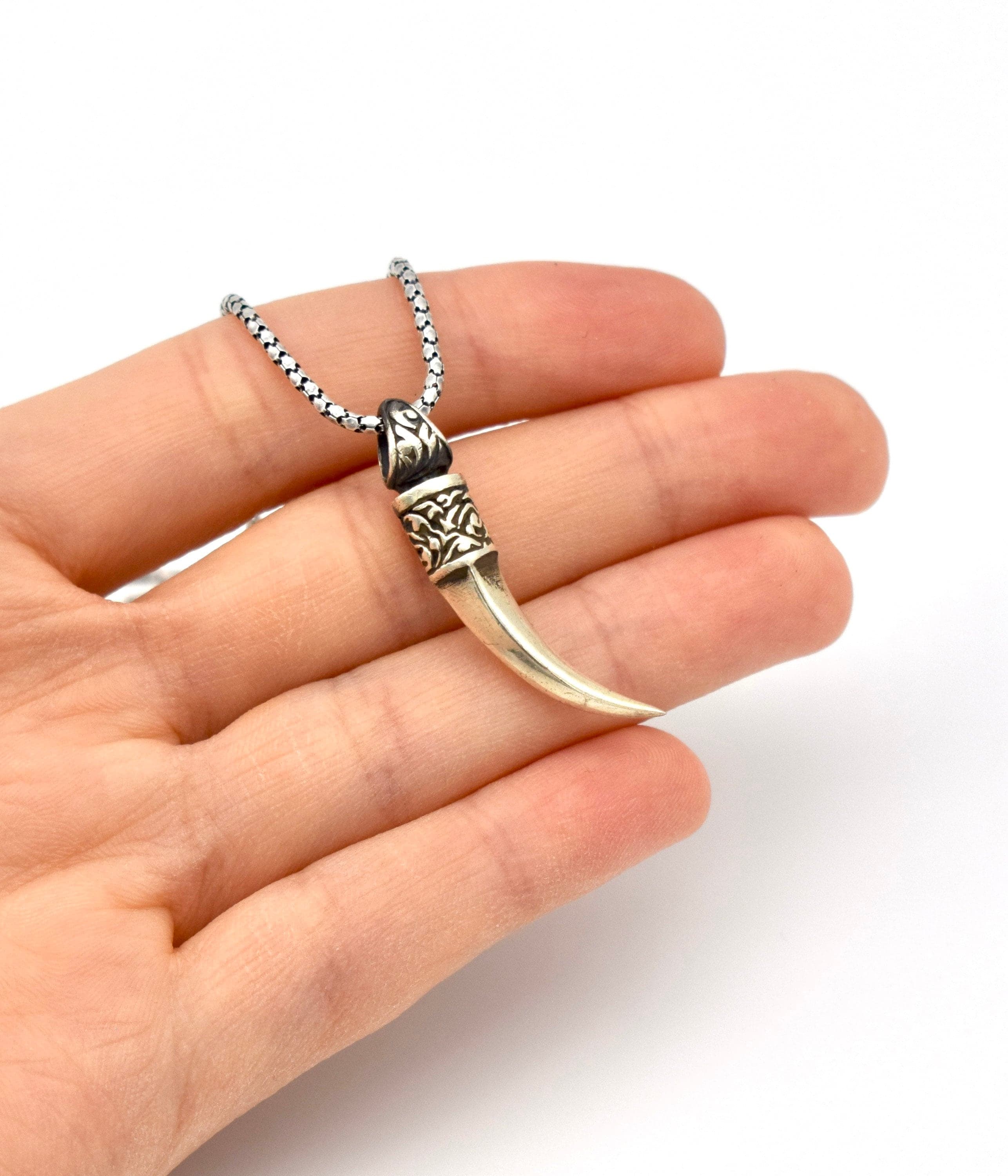 925 Sterling Silver Elephant Tusk Necklace – Ivory Tooth Shape Pendant for Men, Fang Necklace, Necklace for Him, Men Valentine Gift