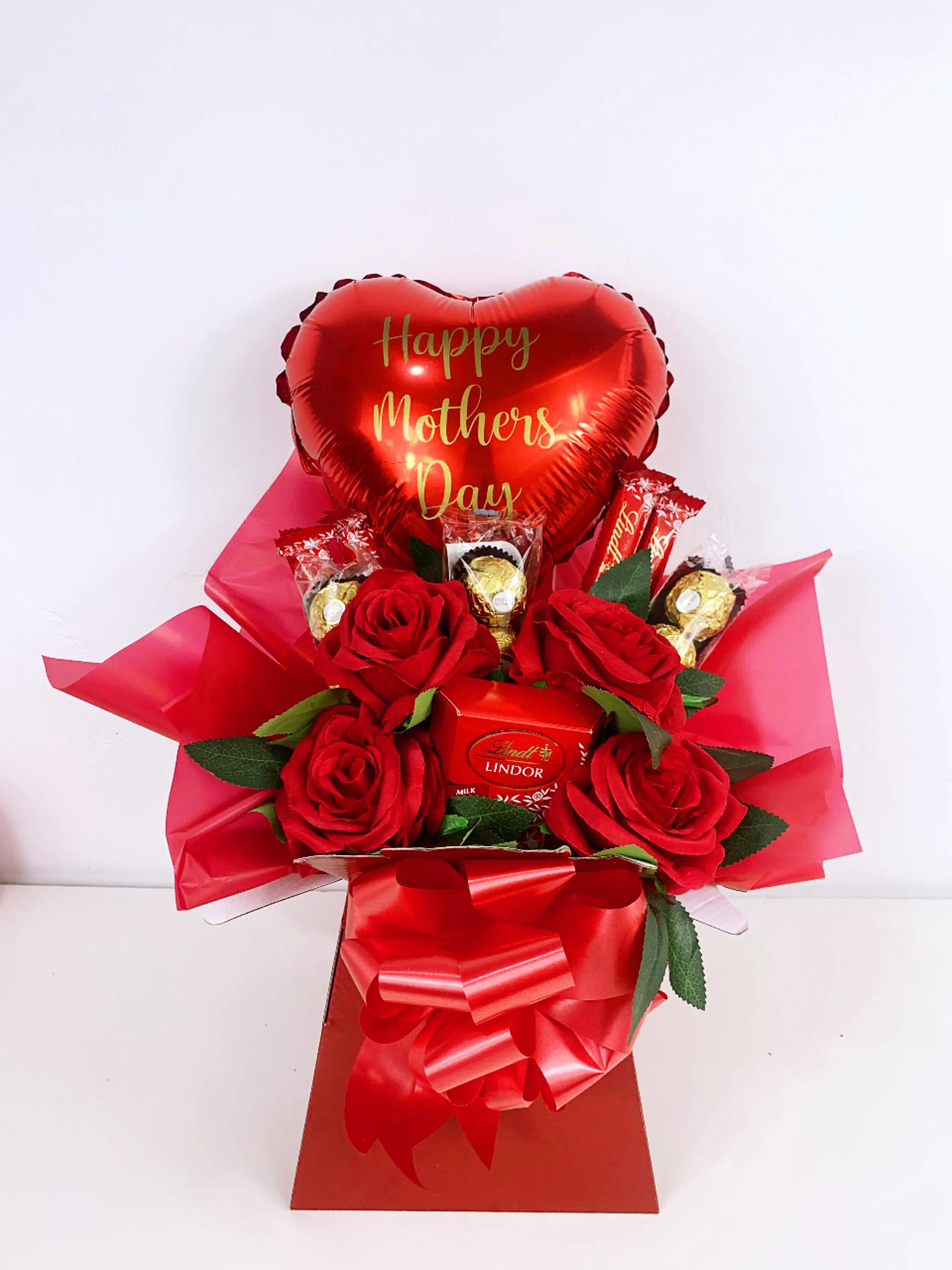 Lindt Lindor Chocolate Bouquet , Chocolate Hamper , Easter, Mixed SweetBouquet , Anniversary , Thank You , Mothers-day , Birthday, - image 3