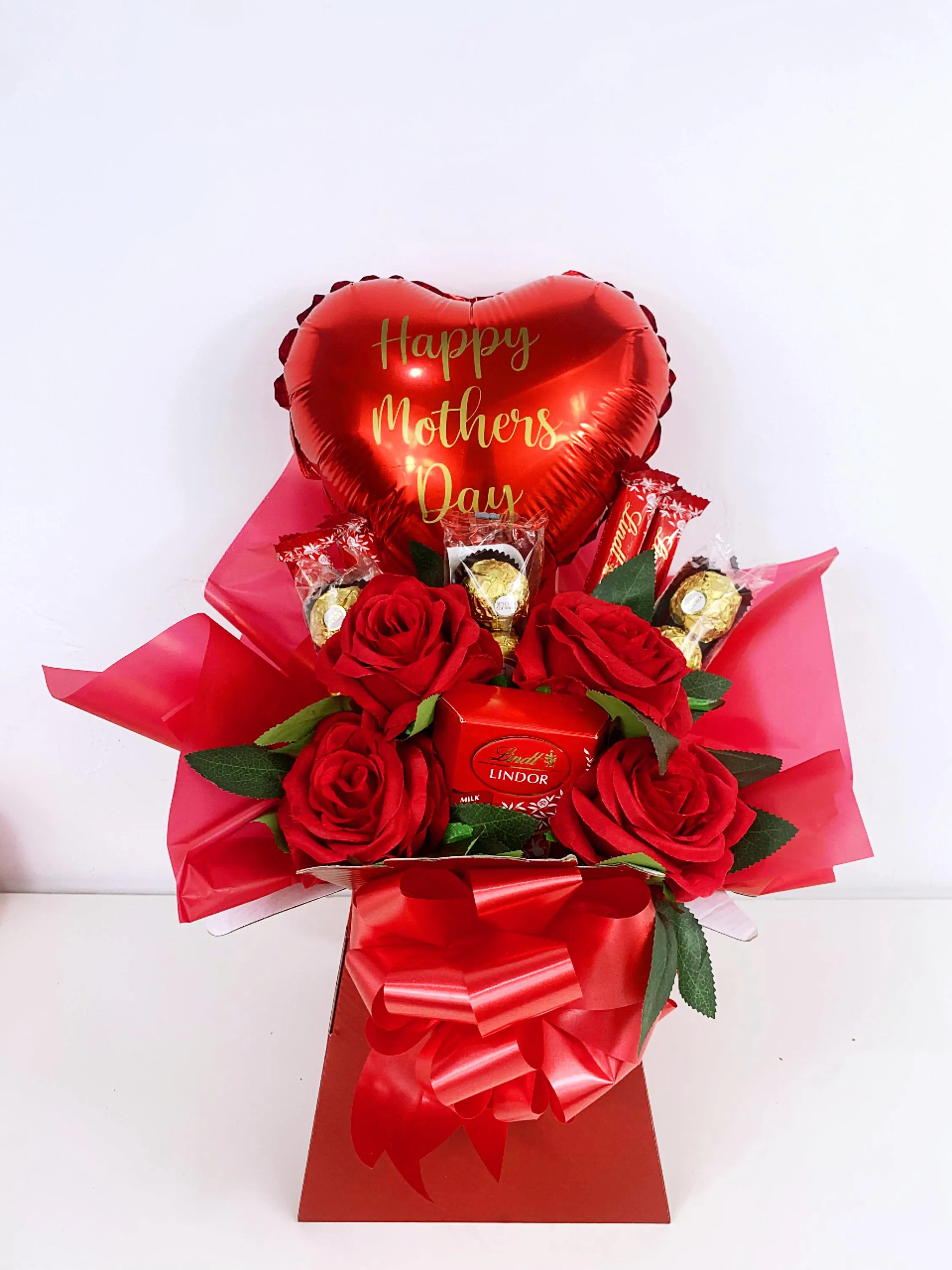 Lindt Lindor Chocolate Bouquet , Chocolate Hamper , Easter, Mixed SweetBouquet , Anniversary , Thank You , Mothers-day , Birthday, - image 4
