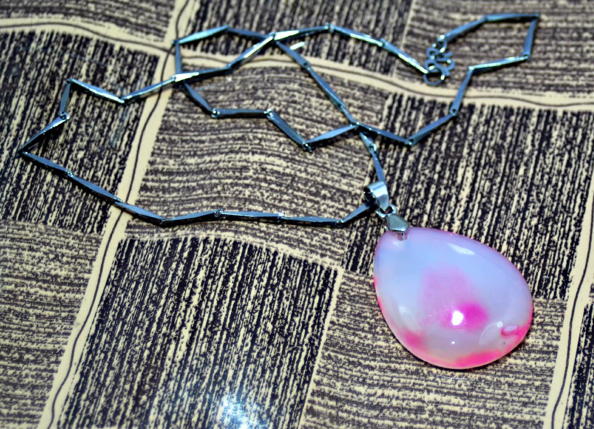 Natural Pink Agate Pendant – Translucent Oval Gemstone Necklace Jewelry - image 2