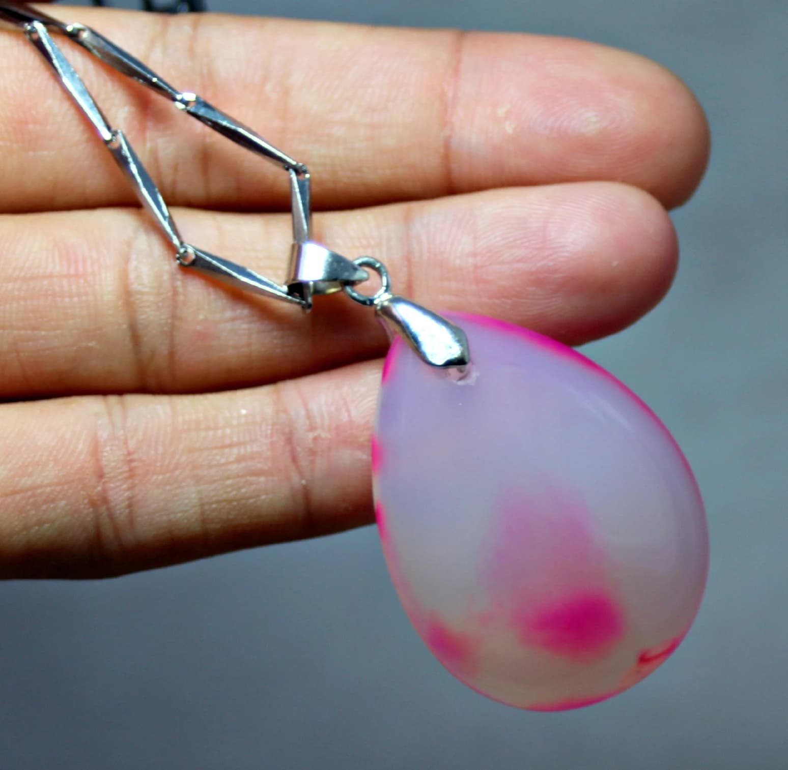 Natural Pink Agate Pendant – Translucent Oval Gemstone Necklace Jewelry