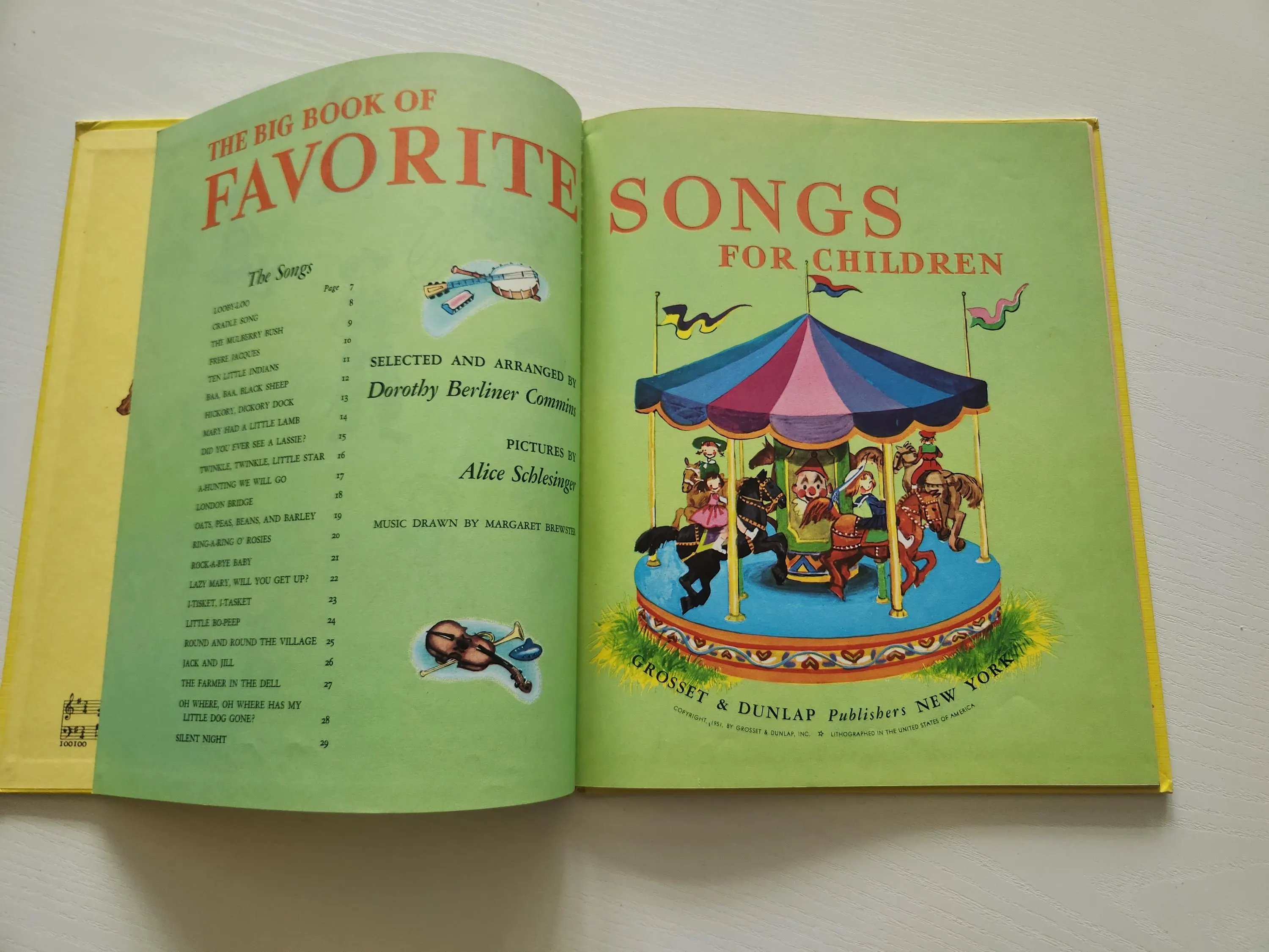 Vintage Children's Song Book – 1951 Nursery Rhymes, Illustrated - image 4