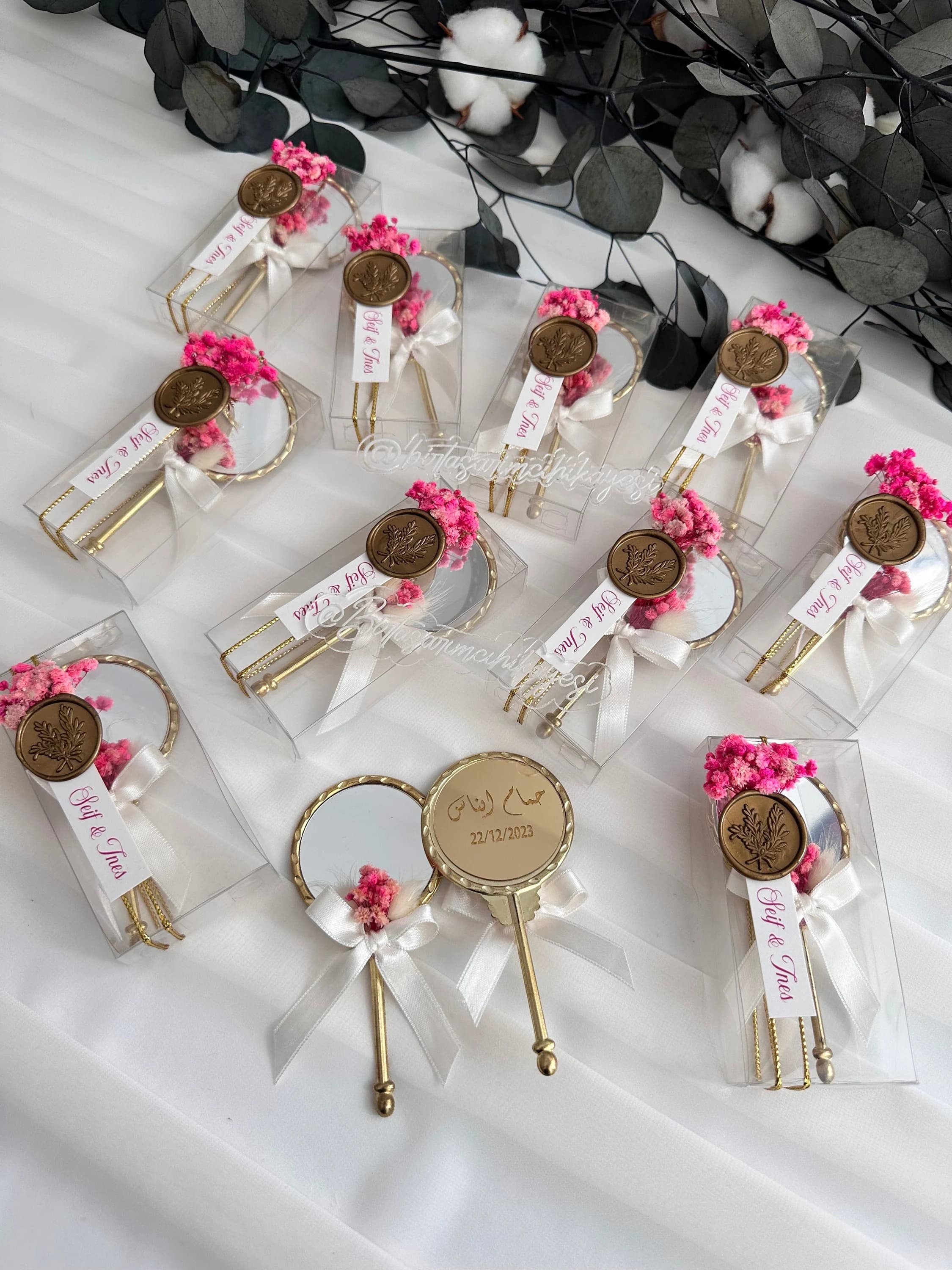 Personalized Mini Hand Mirror: Wedding Engagement Favor (11cm) - image 3