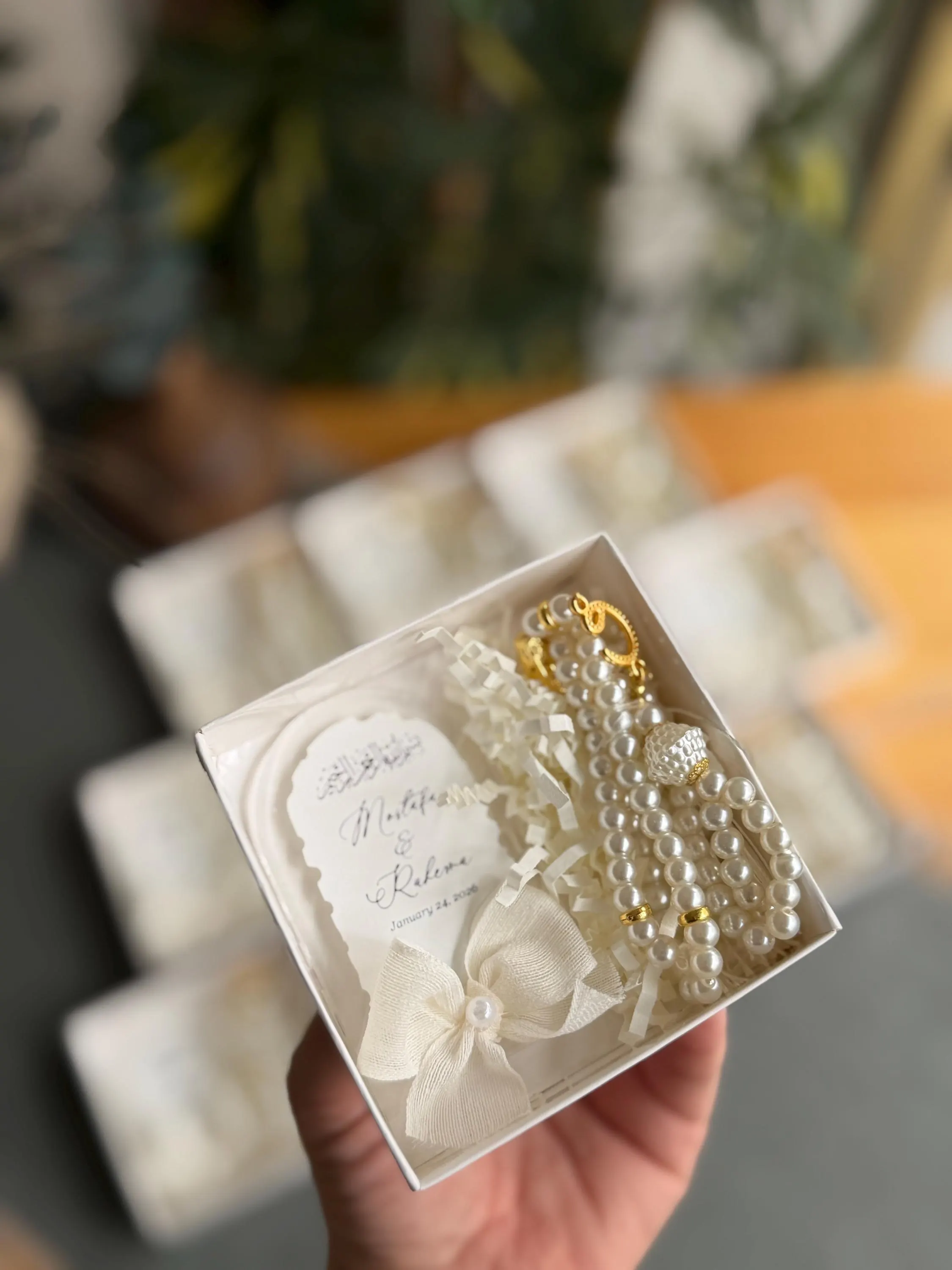 Personalized magnet and pearl rosary box: Islamic wedding favor, Muslim Wedding Favors - image 3