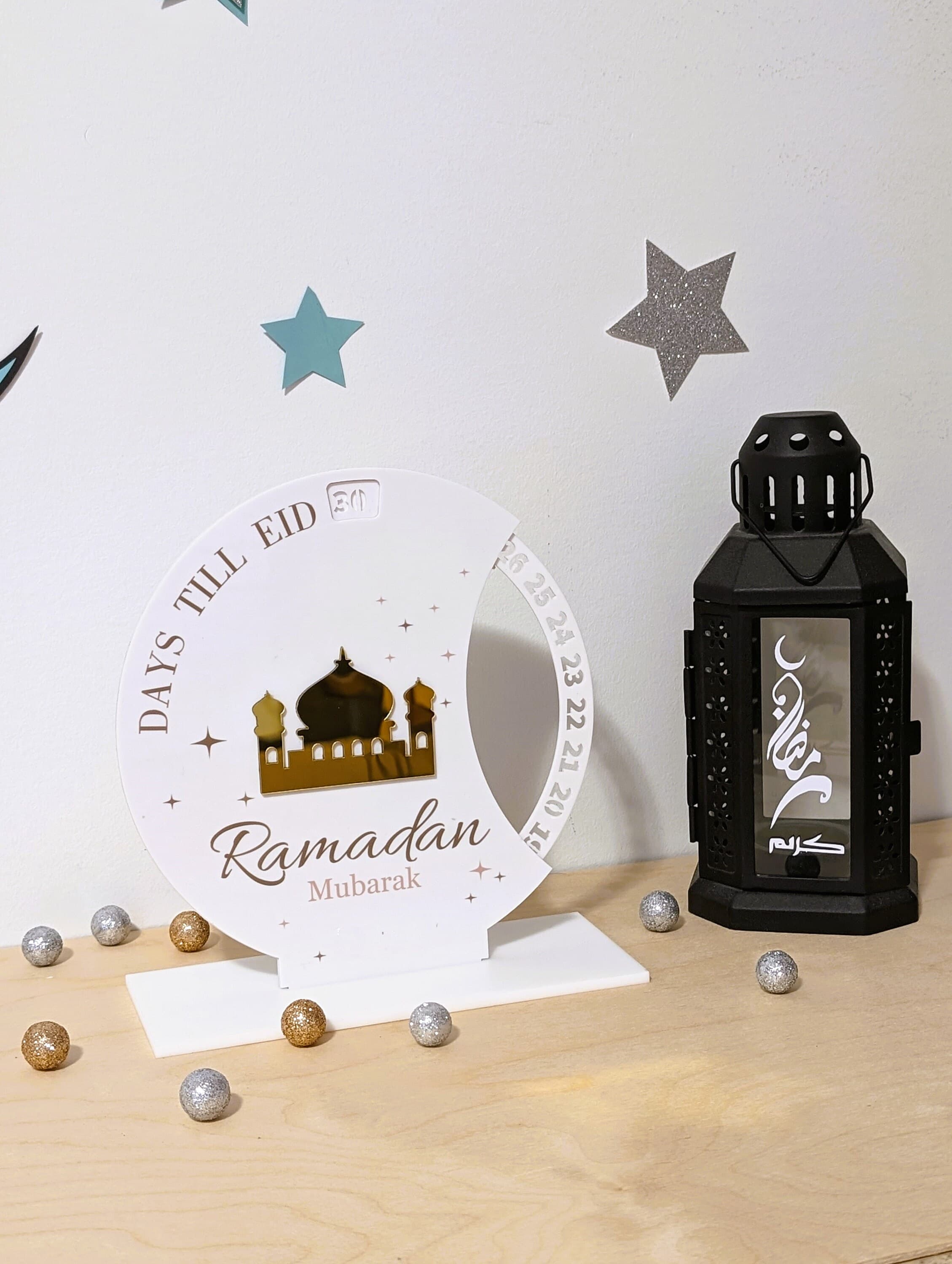 Eid Countdown Spinner: Ramadan Decor, Personalized Family Name - image 2