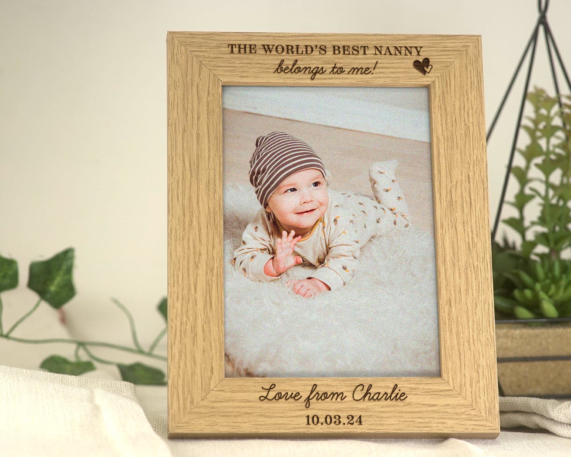 World's Best Nanny Belongs To Me | Gift for Nan Nana Nanny | Personalised Frame For 7x5 Or 6x4 Picture