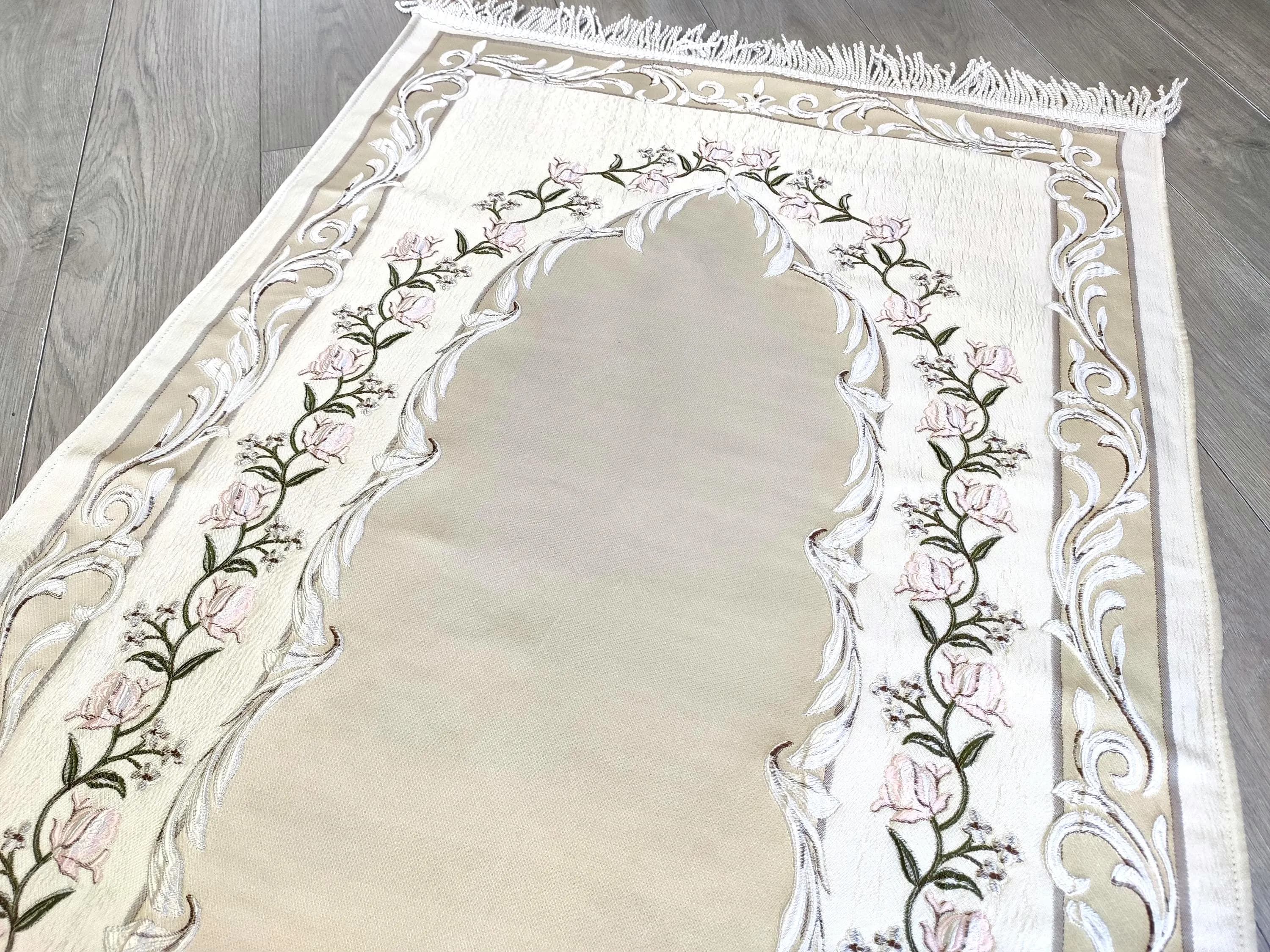 Rose Chenille Prayer Rug, Islamic Gift, Ramadan Eid Present, Muslim Prayer Mat, Handmade Sajjada - image 5