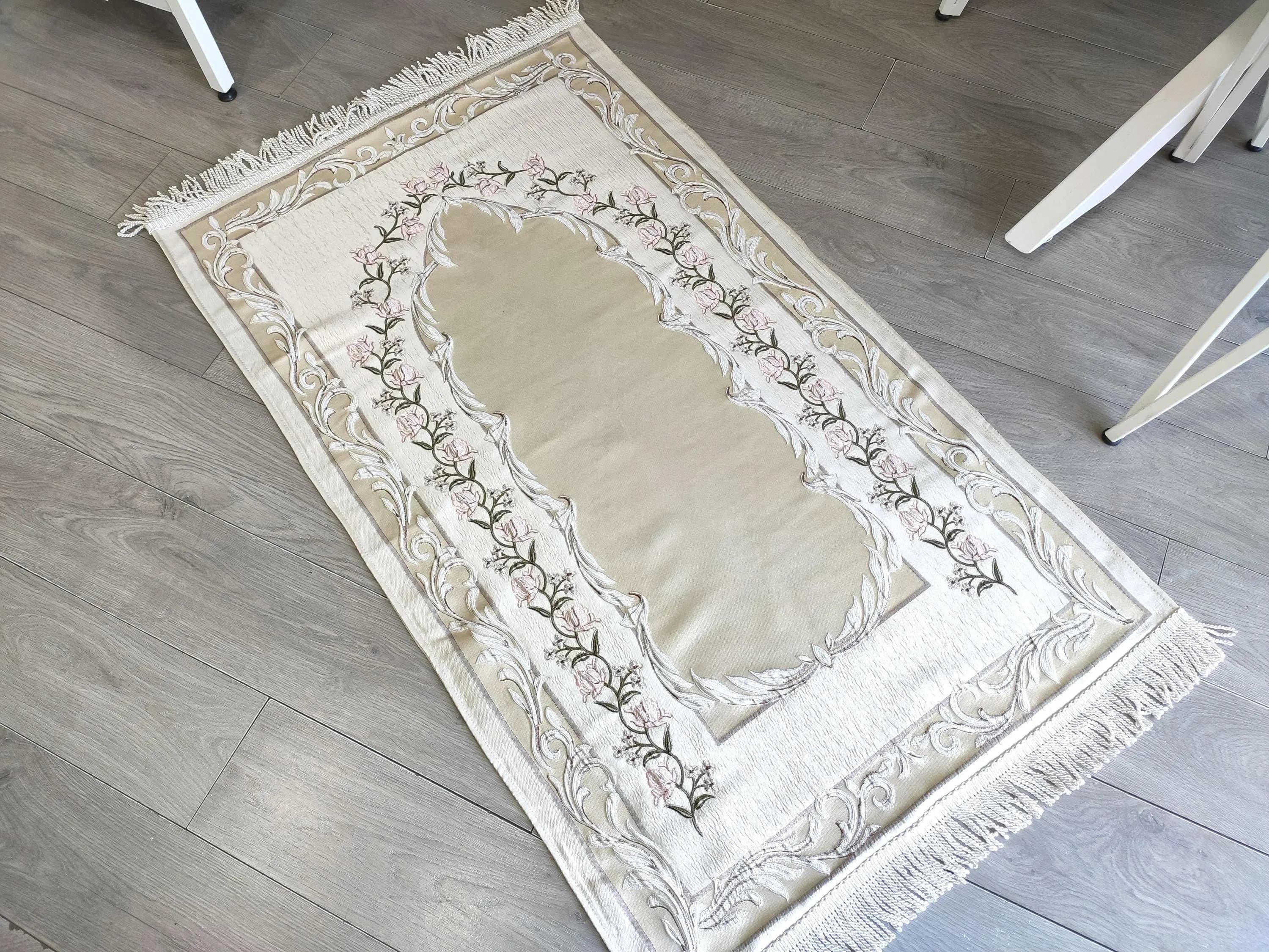 Rose Chenille Prayer Rug, Islamic Gift, Ramadan Eid Present, Muslim Prayer Mat, Handmade Sajjada