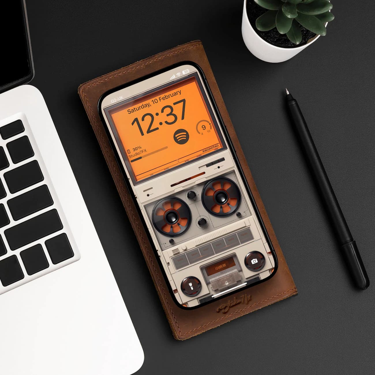 Classic Recorder Player iPhone Wallpaper | iOS Mobile Phone Wallpaper | iOS LockScreen Wallpaper | iOS Cellphone Wallpaper | Gift | 181
