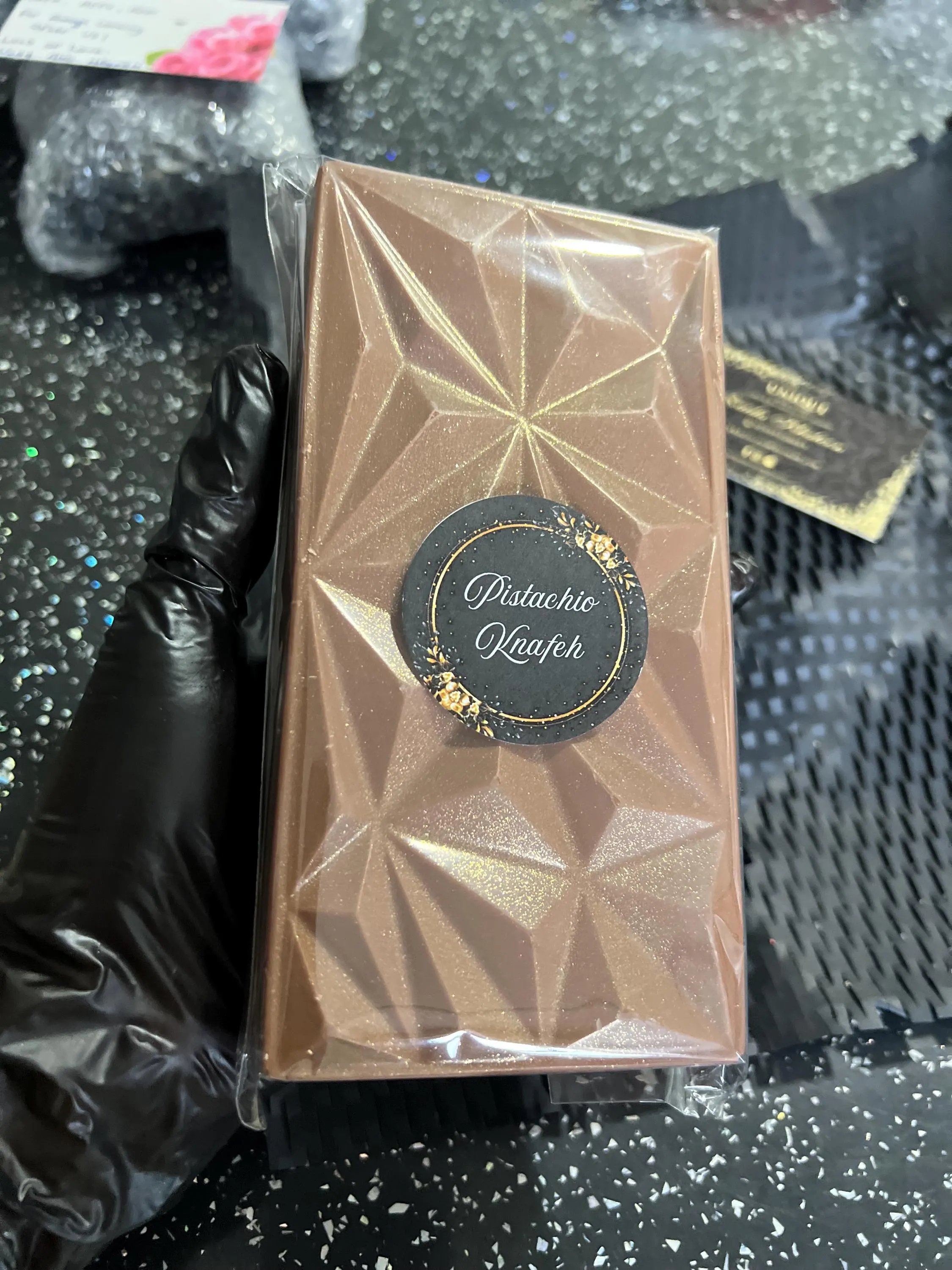Viral Dubai Fix Pistachio Knafeh Chocolate Bar - XL SIZE ! The Most Delicious Treat For You & Your Loved Ones, Makes The Perfect Postal Gift - image 3