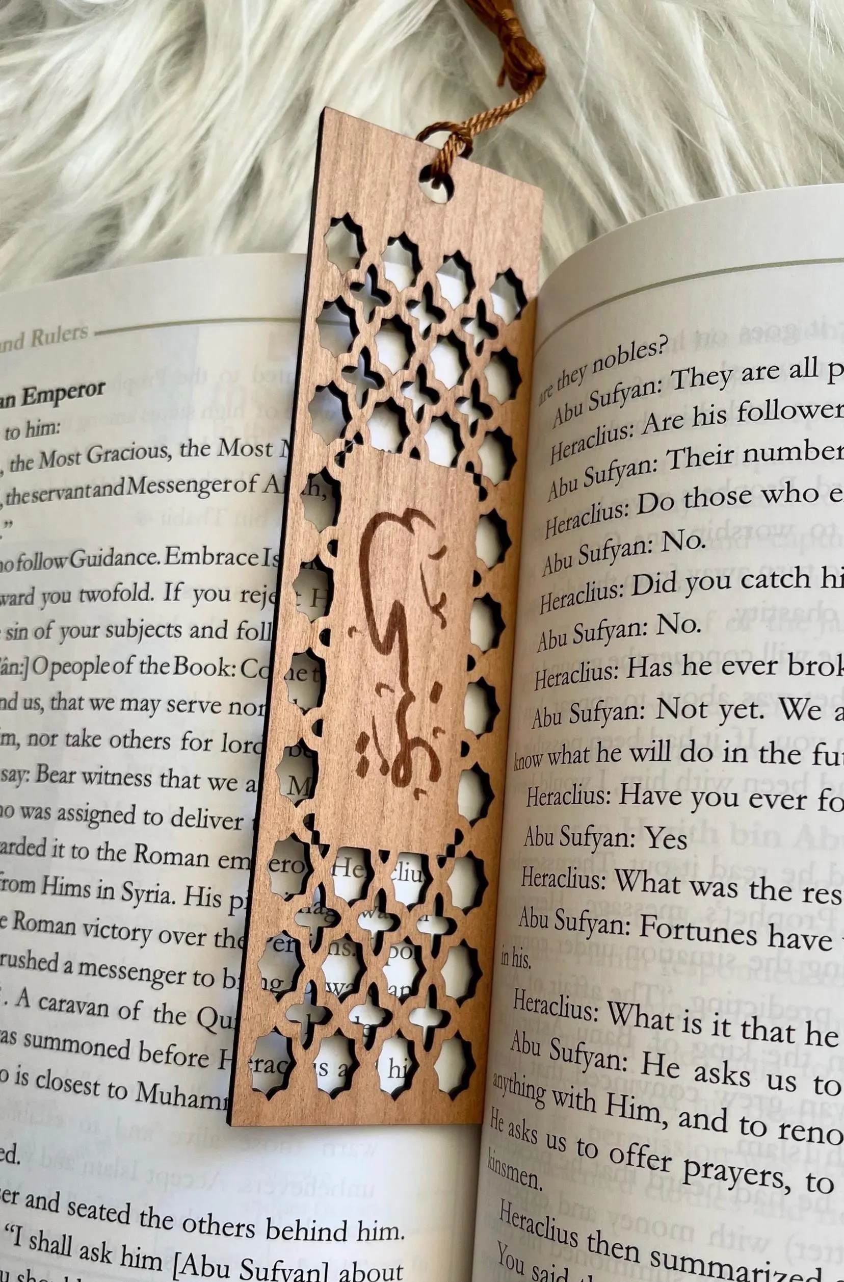 Personalized Arabic Name Wooden Bookmark – Custom Arabic Calligraphy & Geometric Design, Islamic Gift, Quran Accessory - image 2
