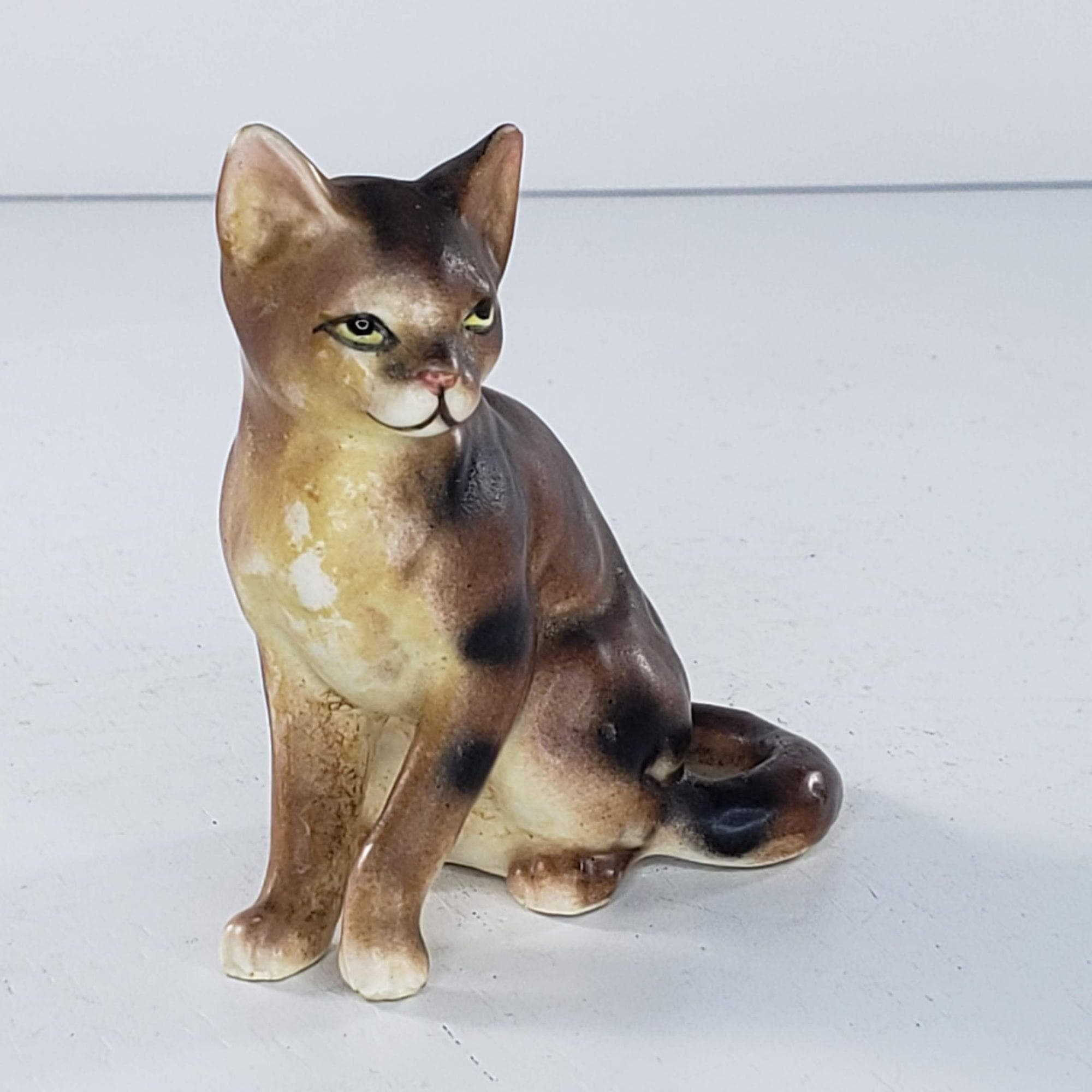 Lipper and Mann Creations Cat Striped Tabby Figurine - image 4