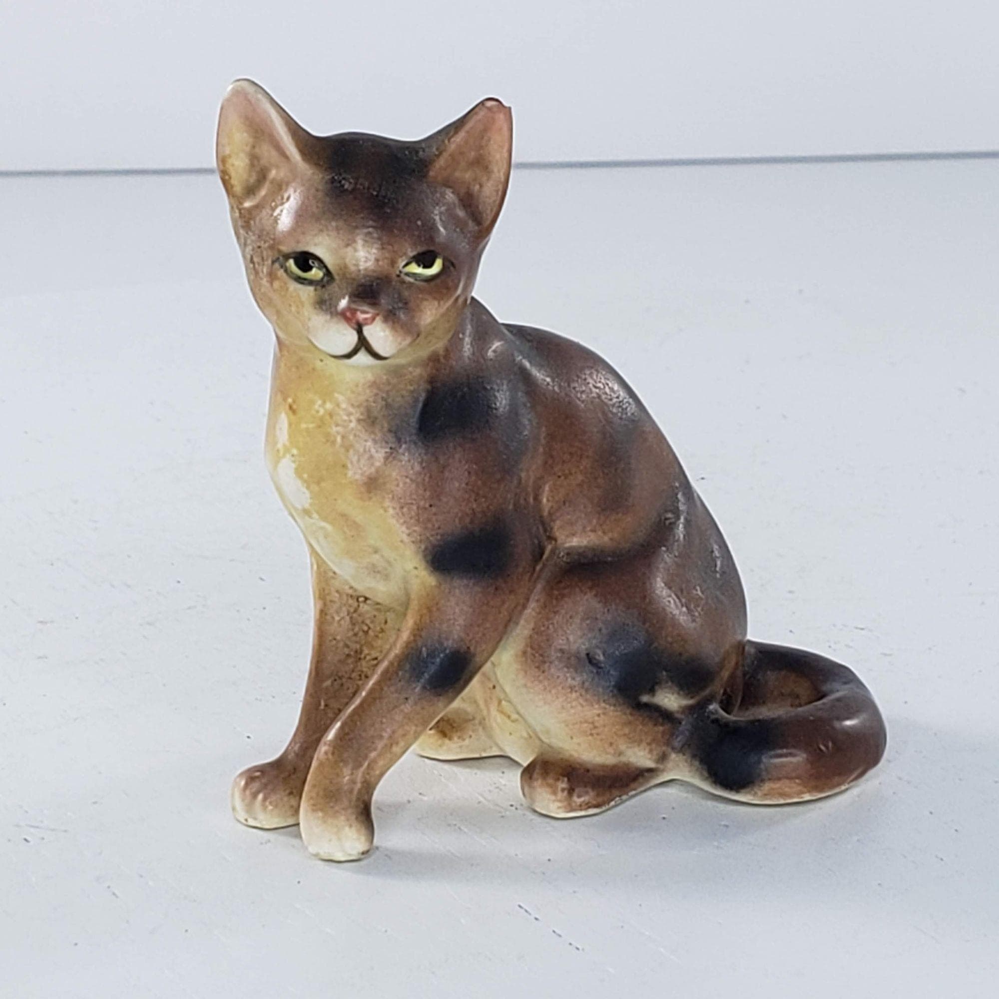 Lipper and Mann Creations Cat Striped Tabby Figurine - image 3