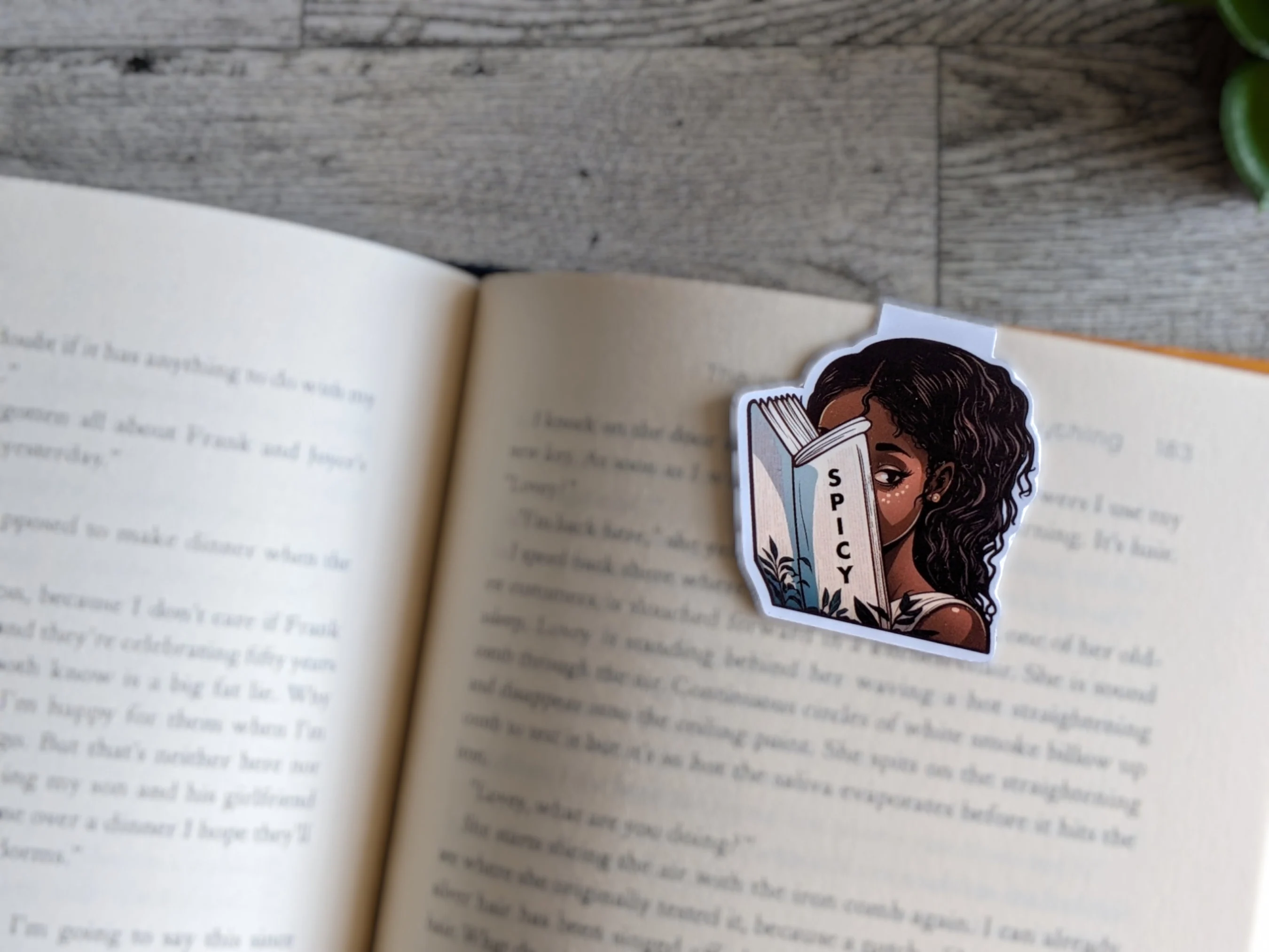 Spicy Magnetic Bookmark, Black Woman Who Loves to Read, Black Girl Reading, Book Accessory, African American Book Lover, Bookworm, Book Club