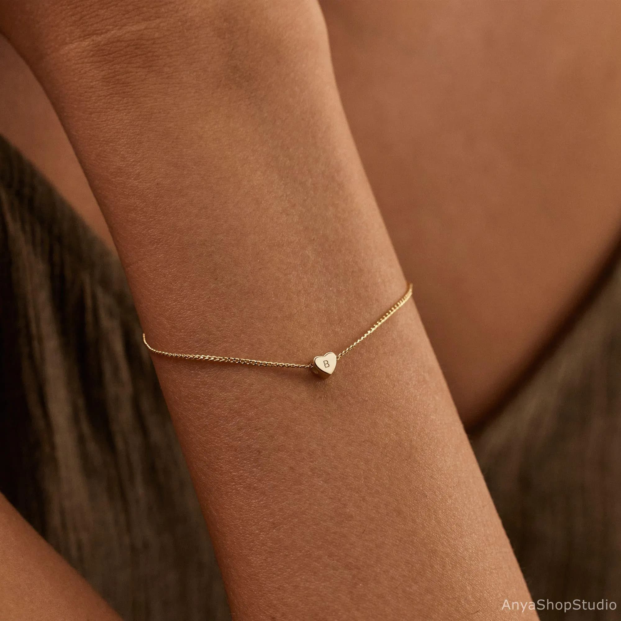 Minimalist 3D Heart Charm Bracelet, Custom Initial Bracelet, Engraved Letter Bracelet, Gold Bracelet, Daily Jewellery, Christmas Gift