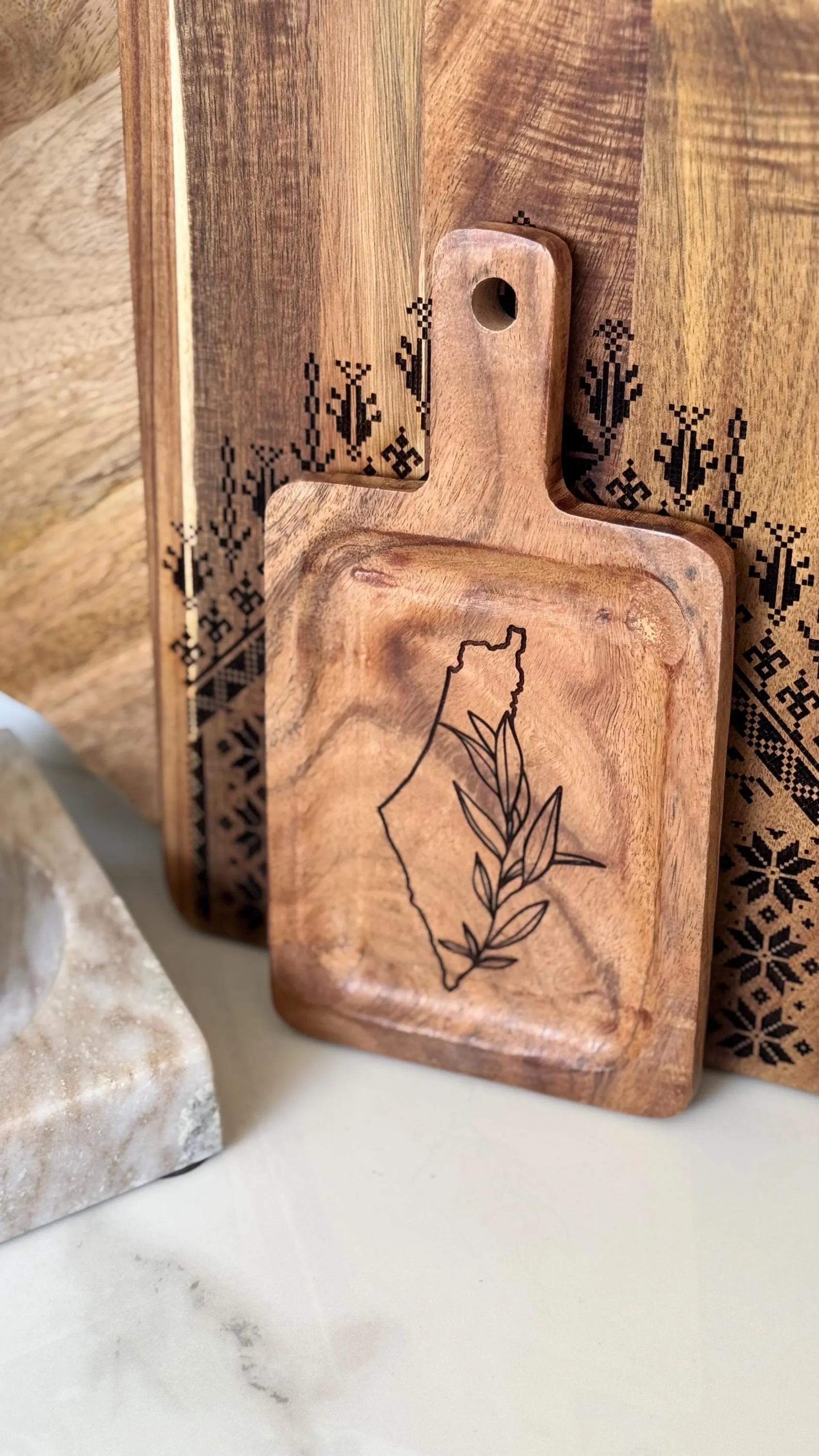 Palestine Map Olive Branch Small Board - Laser Engraved Art (9x5 in) - image 3